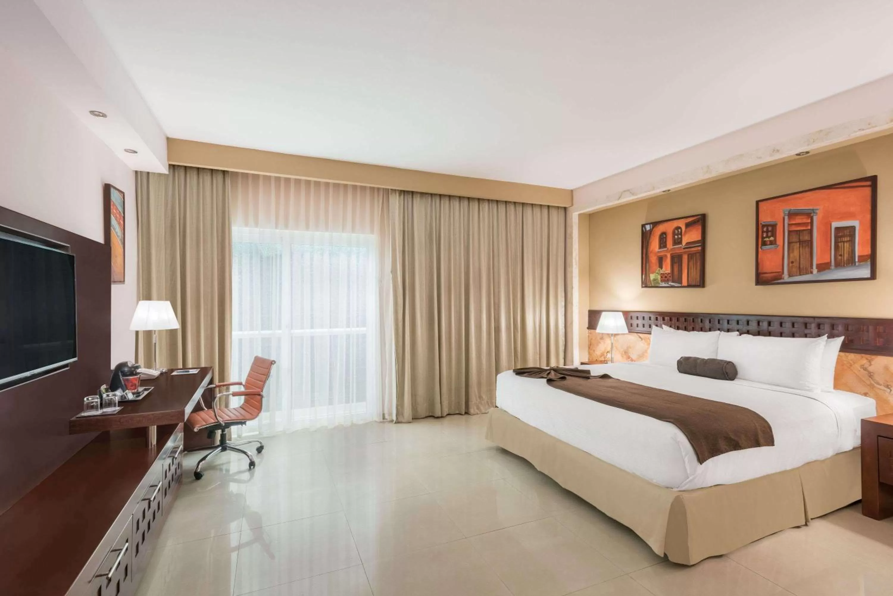 Photo of the whole room, Bed in Wyndham Merida