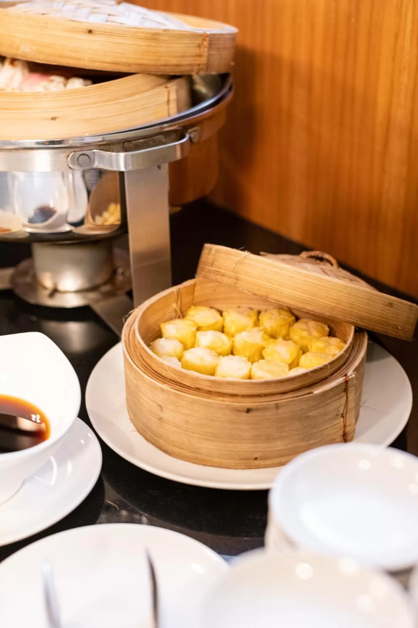 Restaurant/places to eat in S Ratchada Leisure Hotel