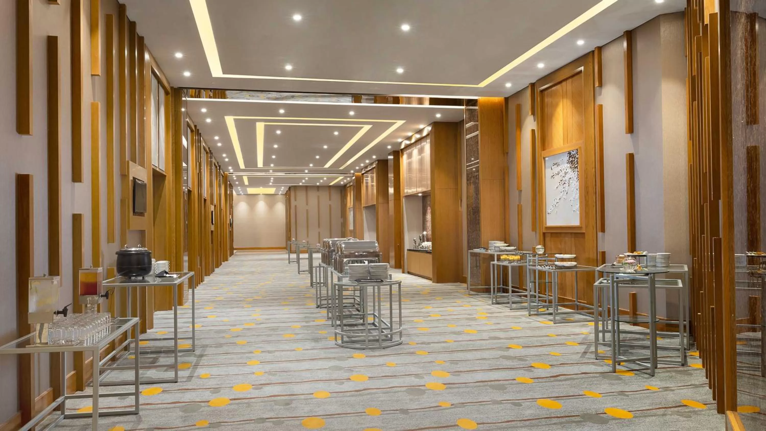 Restaurant/places to eat in Holiday Inn & Suites Jakarta Gajah Mada by IHG