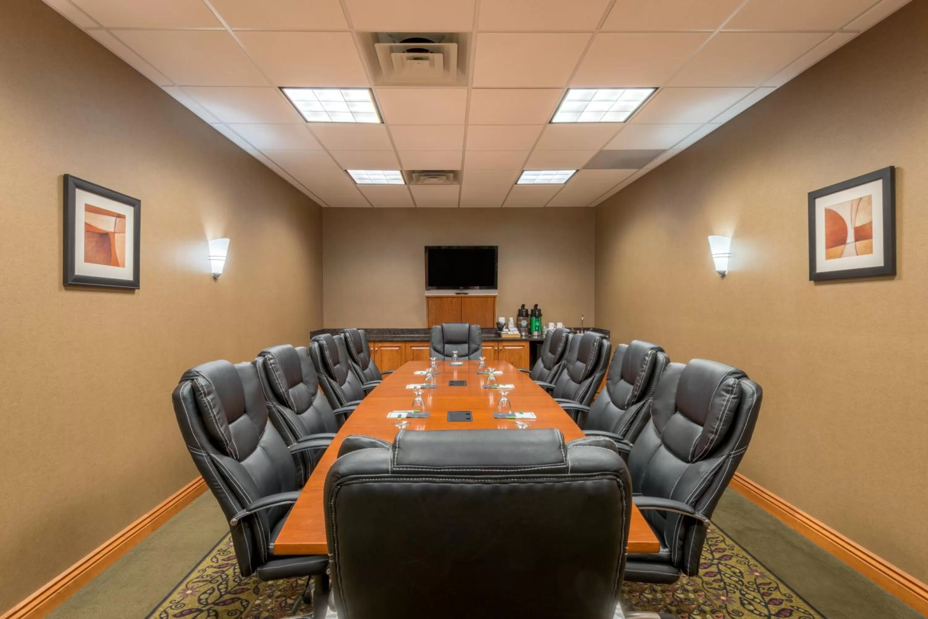 Meeting/conference room in Holiday Inn Casper East-Medical Center by IHG