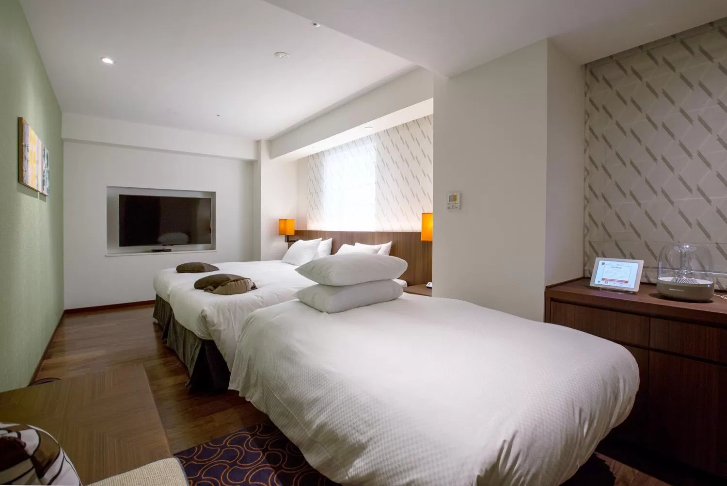 Bed in HOTEL FORZA HAKATAEKI CHIKUSHI-GUCHI Ⅰ