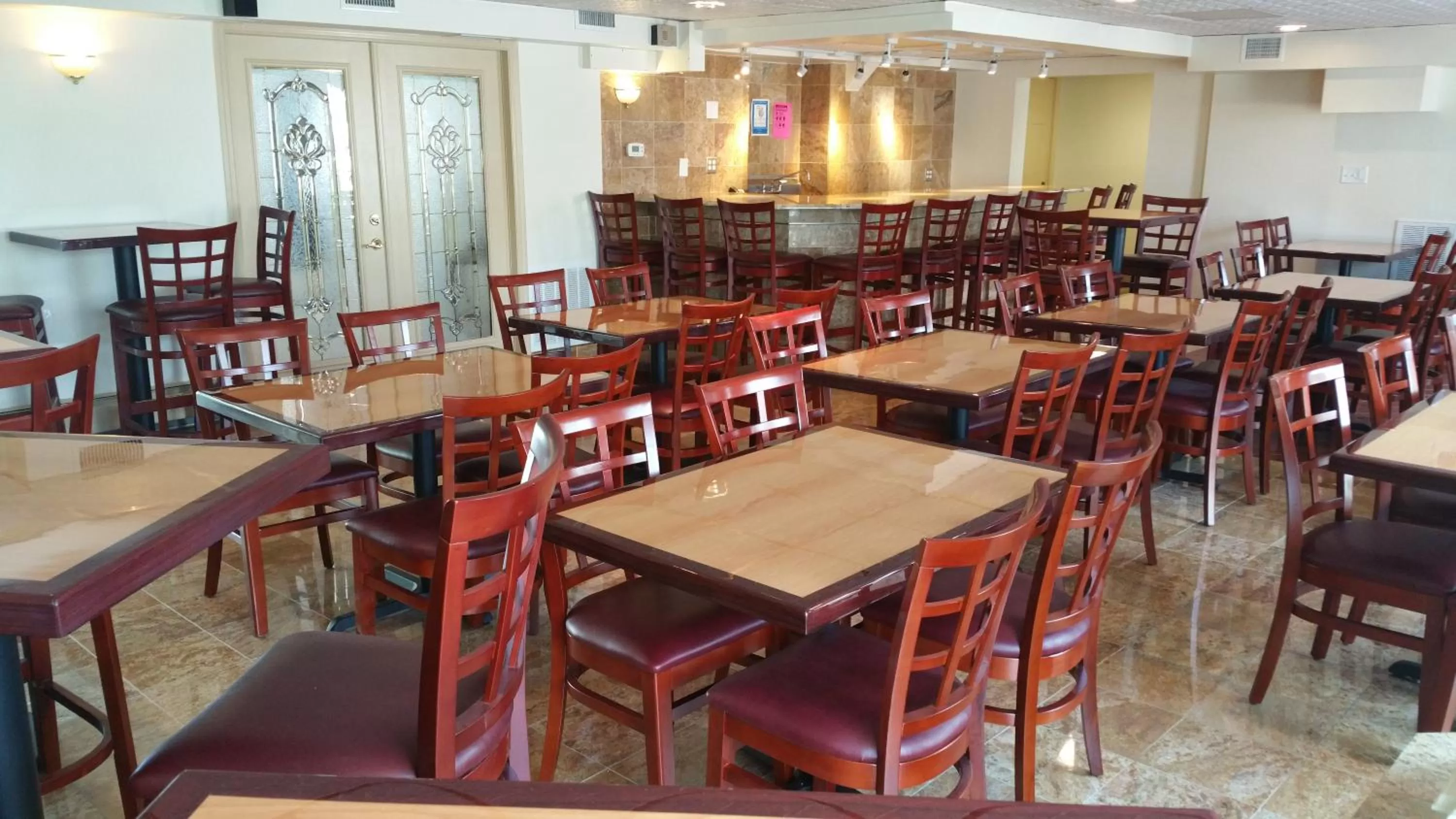 Lounge or bar in The Amethyst Beach Motel