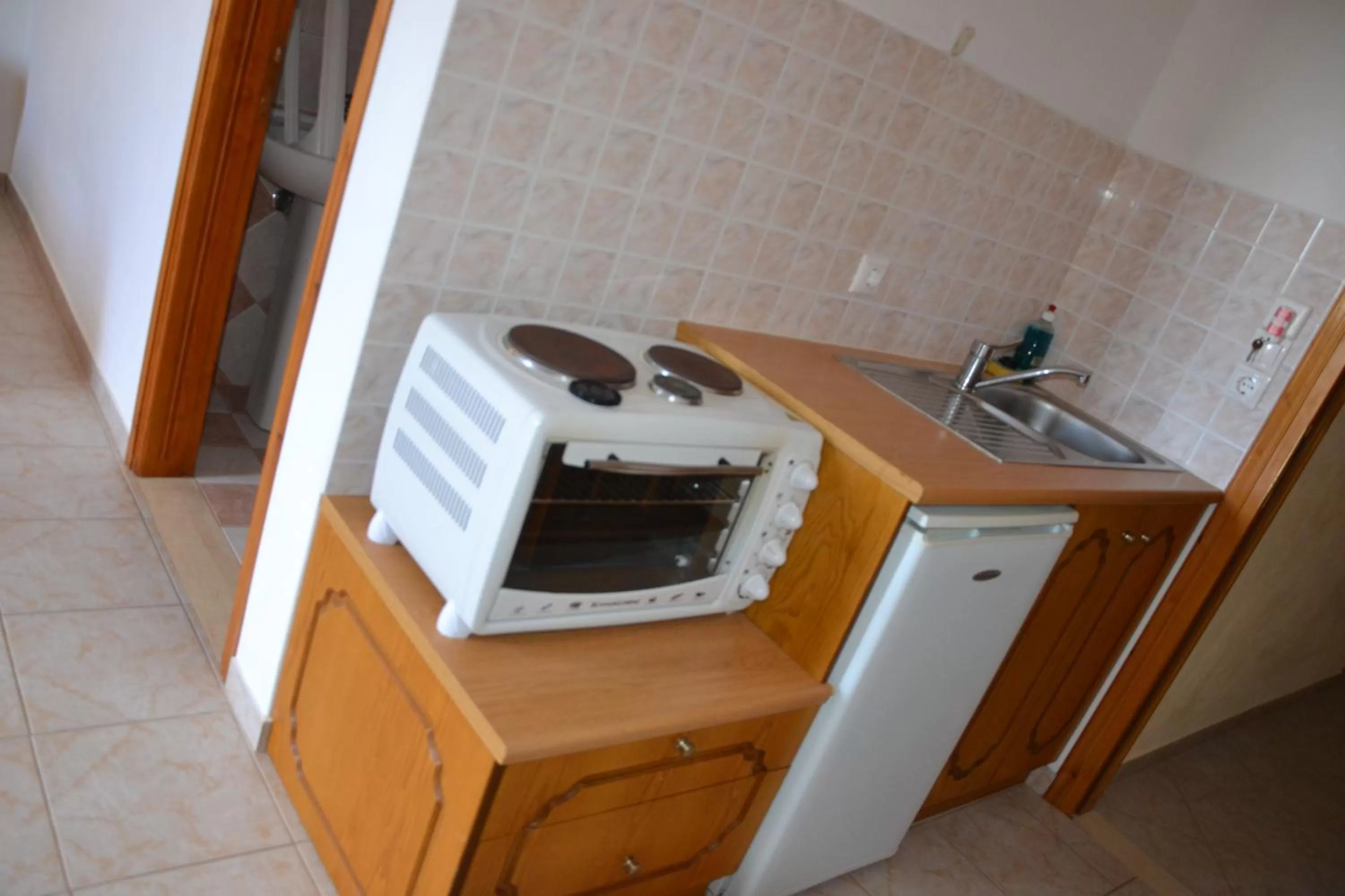Kitchen or kitchenette in skiathos studios HL