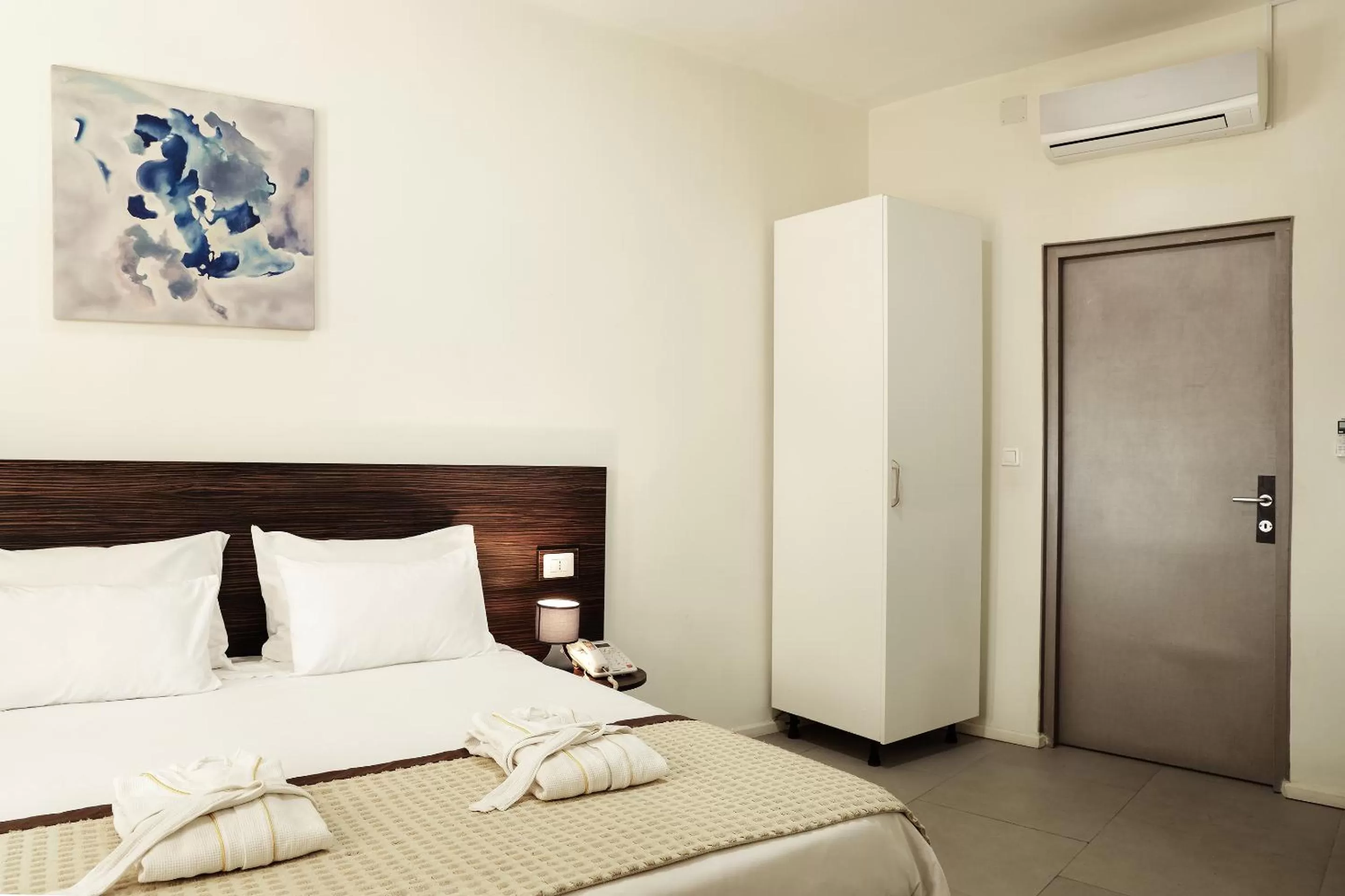 Bed in Hotel La Villette