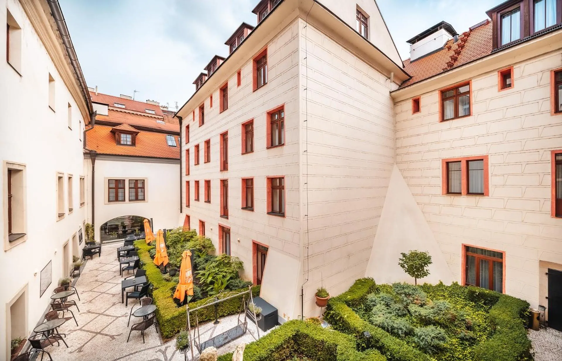 Property building in Hotel Elite Prague