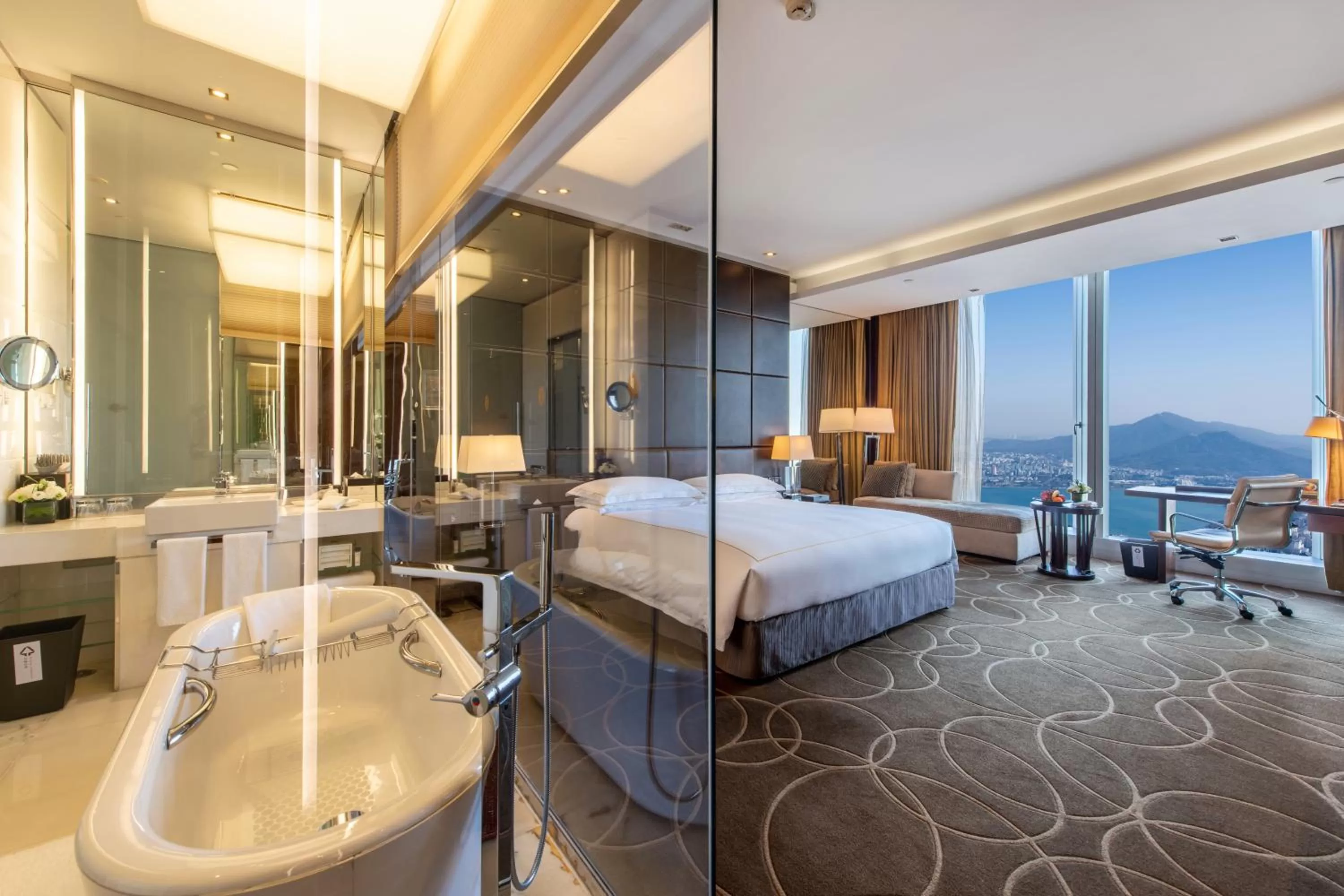 Hot Tub, Bed in InterContinental Nanjing by IHG