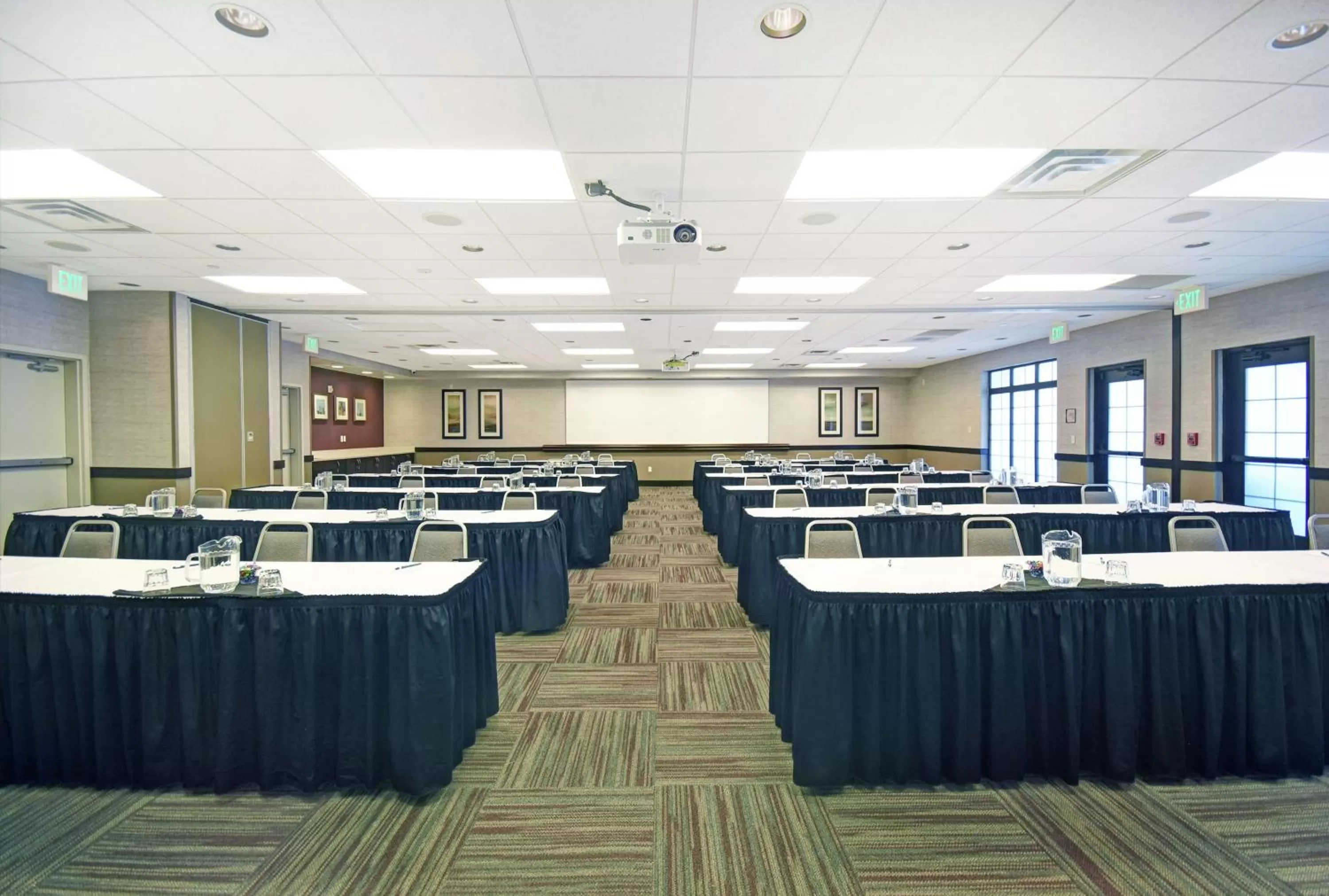 Meeting/conference room in Homewood Suites by Hilton Denver International Airport