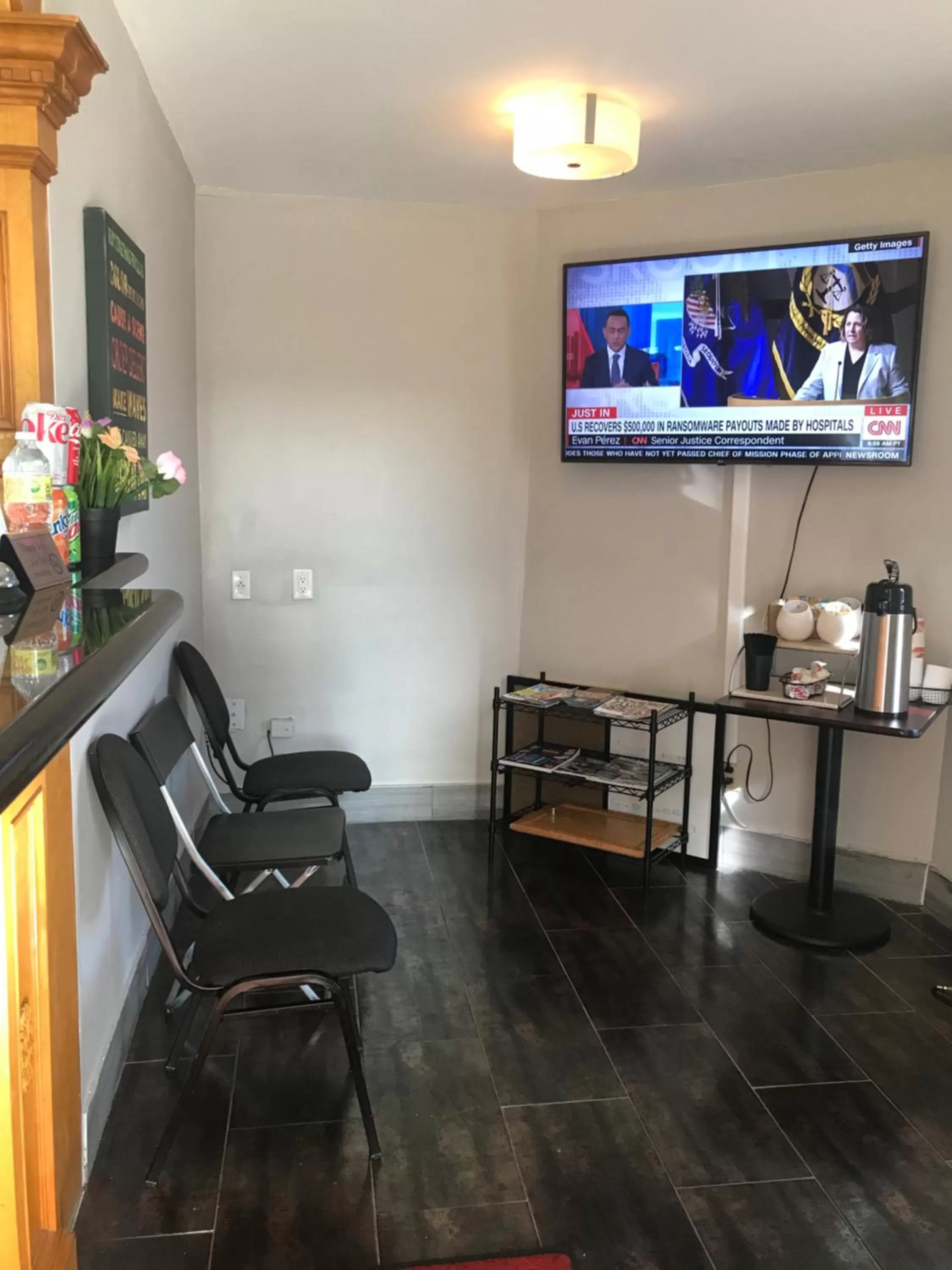 Breakfast in Summit Inn - Houston Medical Center - NRG Park