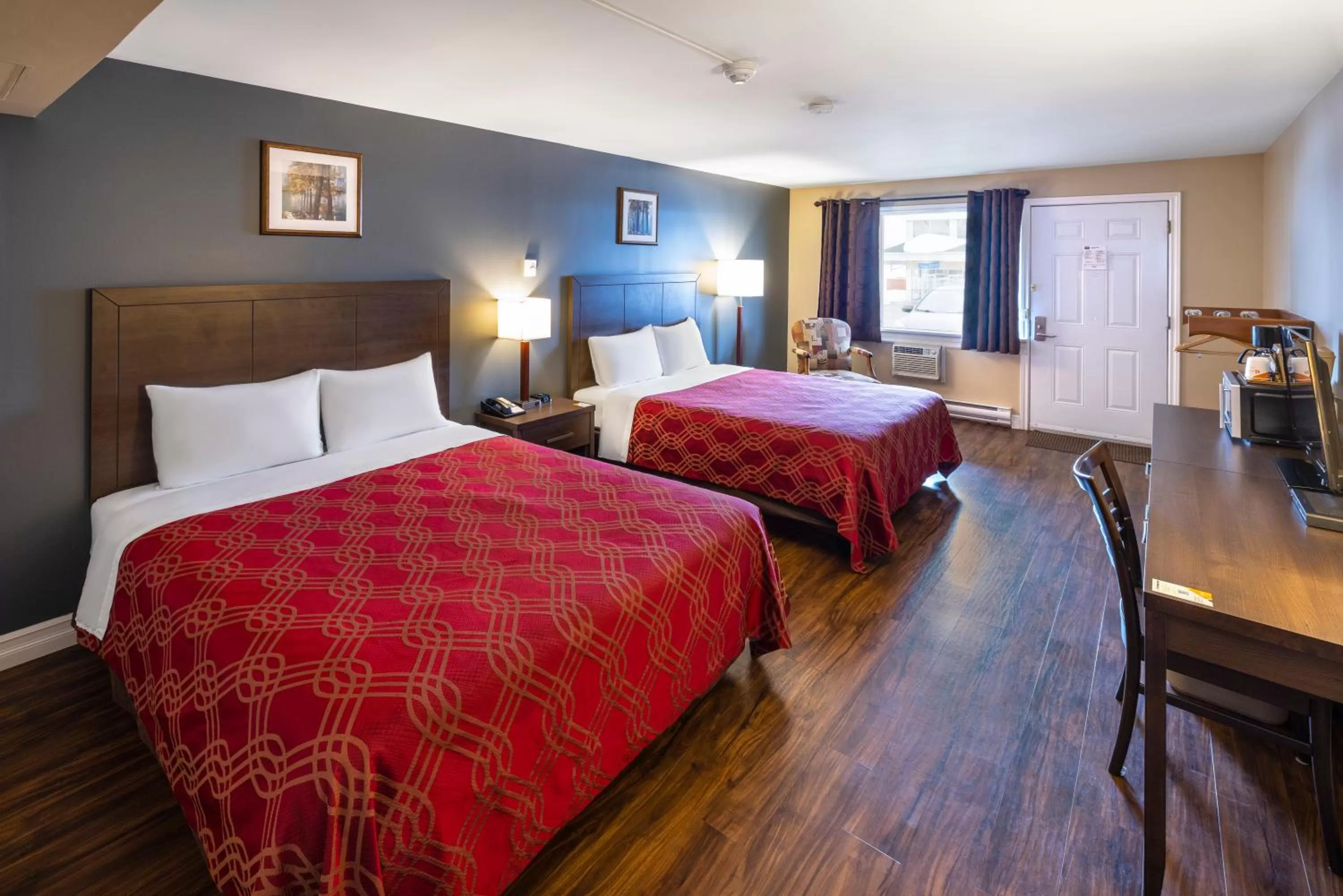 TV and multimedia in Econo Lodge Miramichi