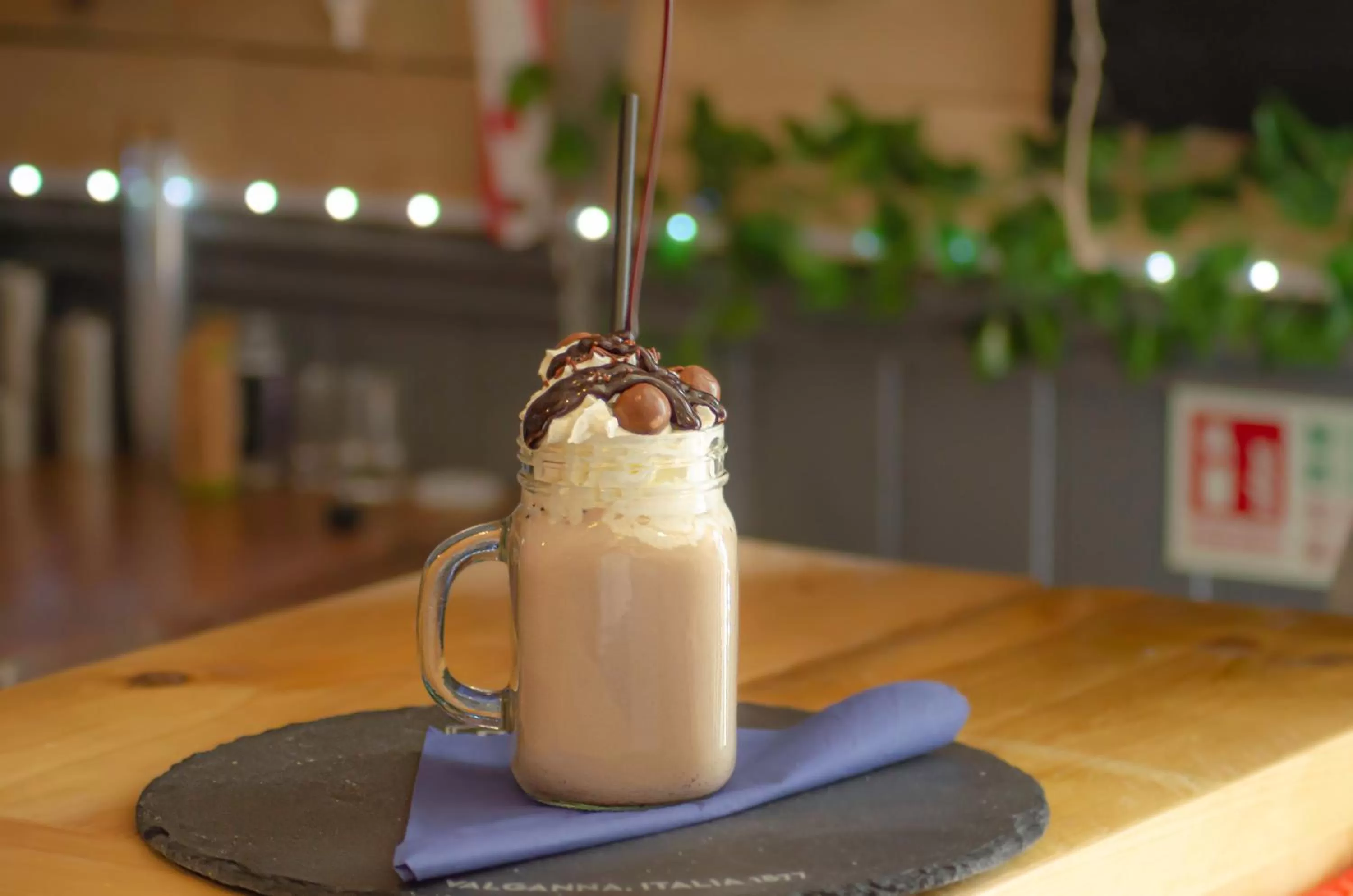 Food and drinks in Molesworth Arms