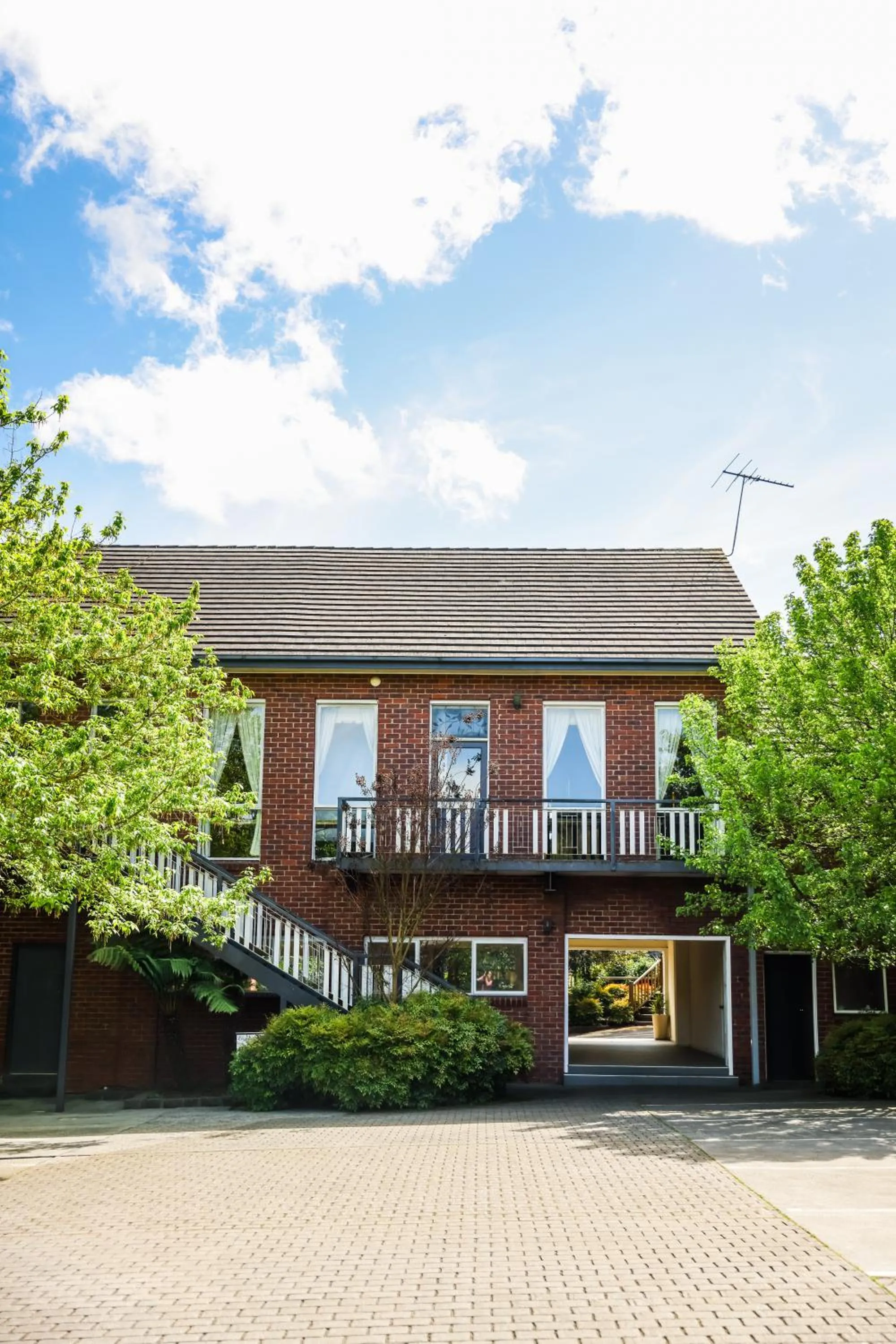 Property building in Elizabethan Lodge