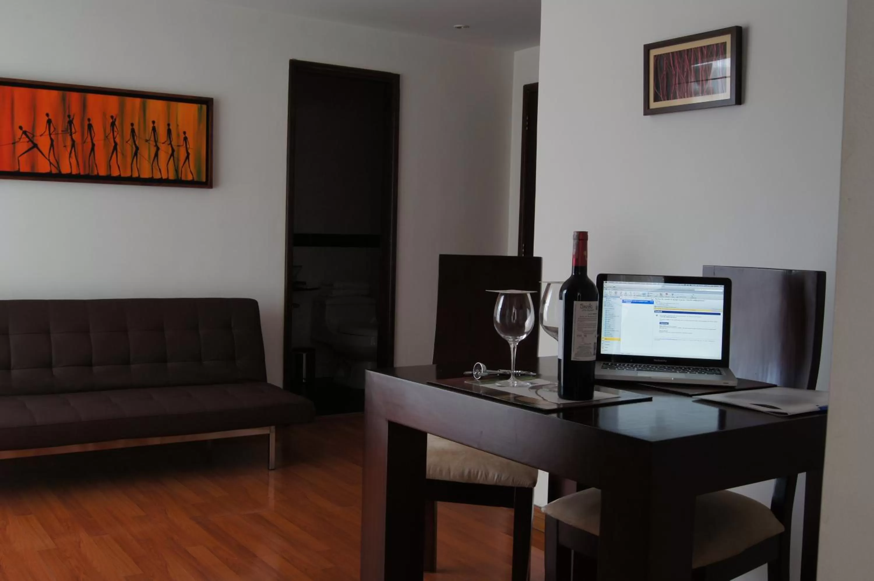 Living room, TV/Entertainment Center in Suites 109 GH Usaquén