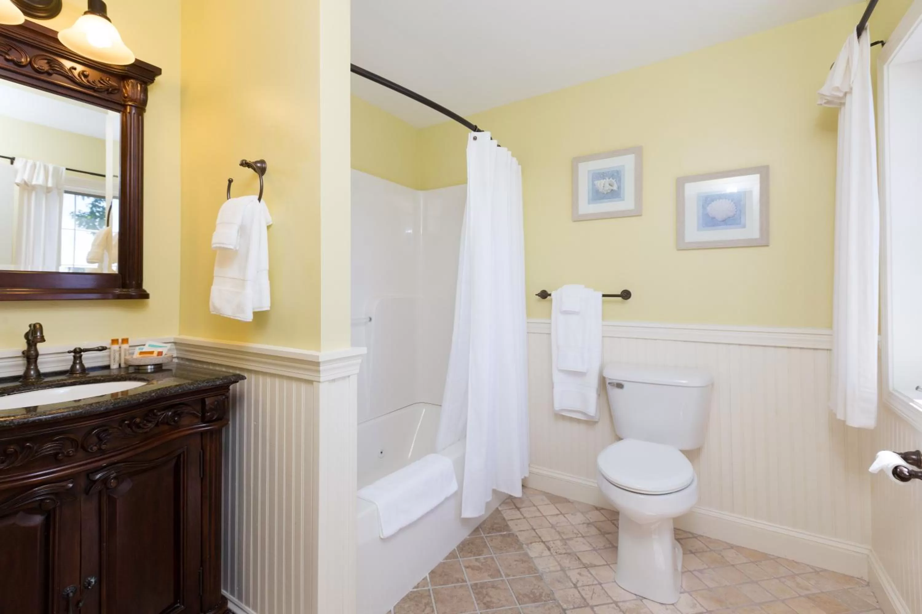 Shower, Bathroom in Sheepscot Harbour Village Resort