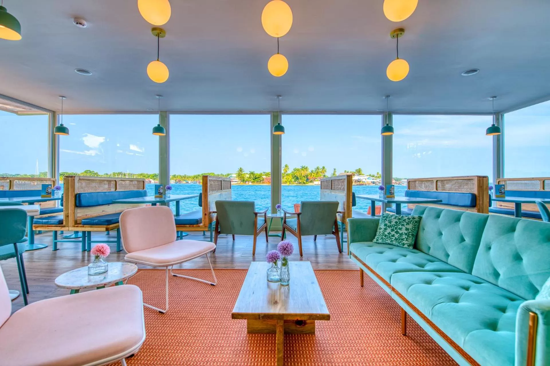 Restaurant/places to eat in Bocas Paradise Hotel