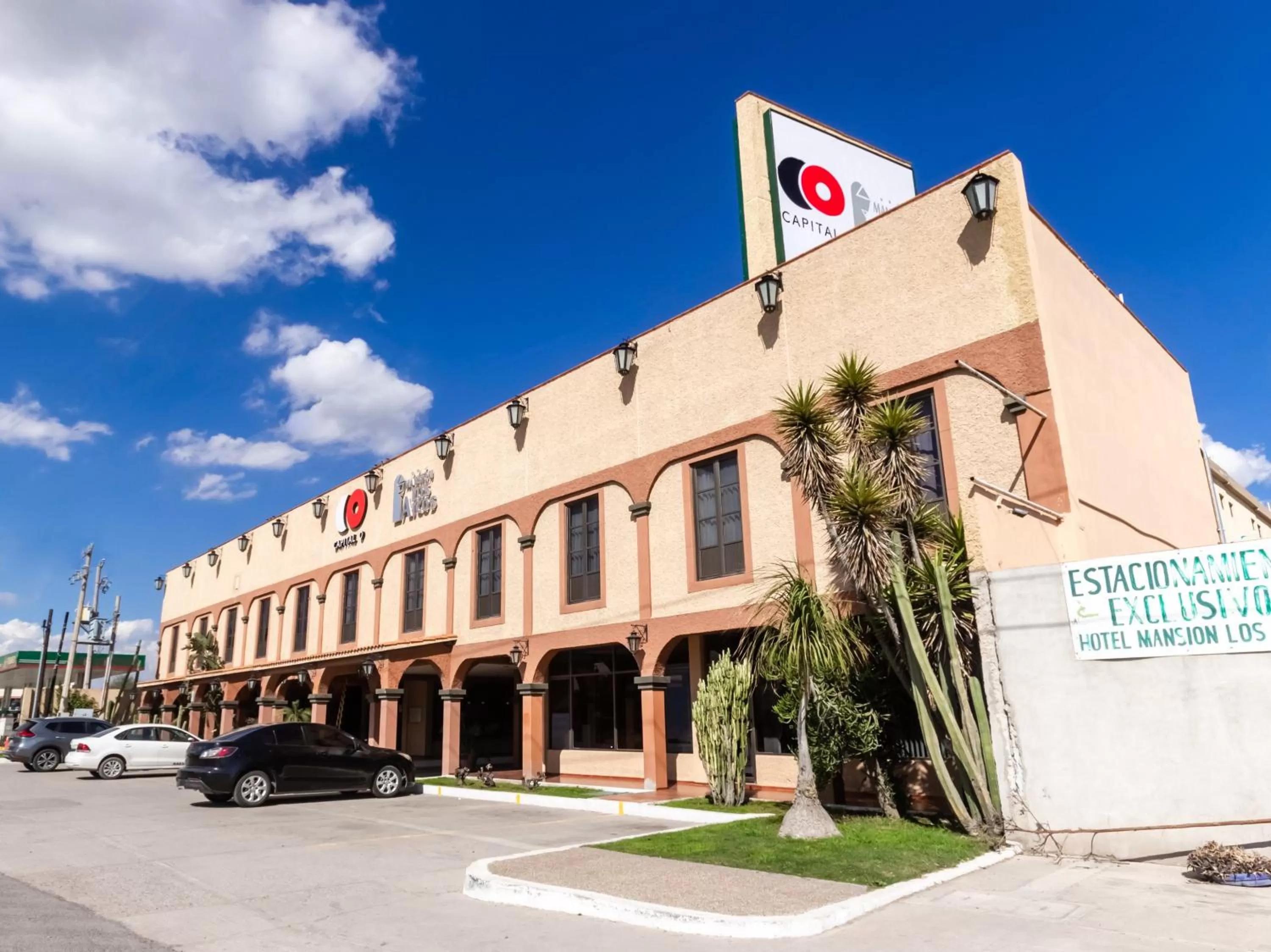 Property Building in Capital O Mansión los Arcos, San Luis Potosí