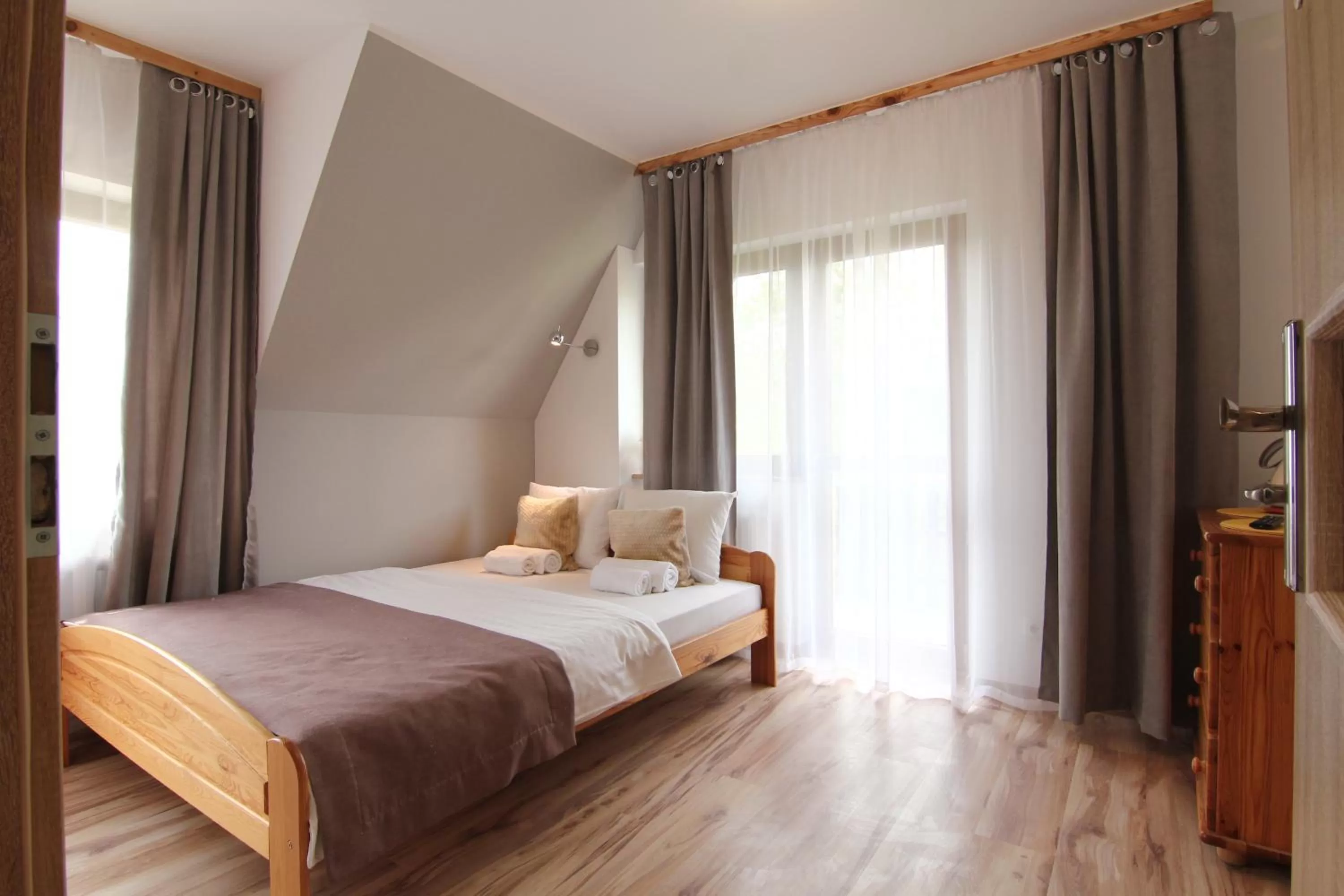 Bed in POKOJE GOŚCINNE WILCZNIK 12