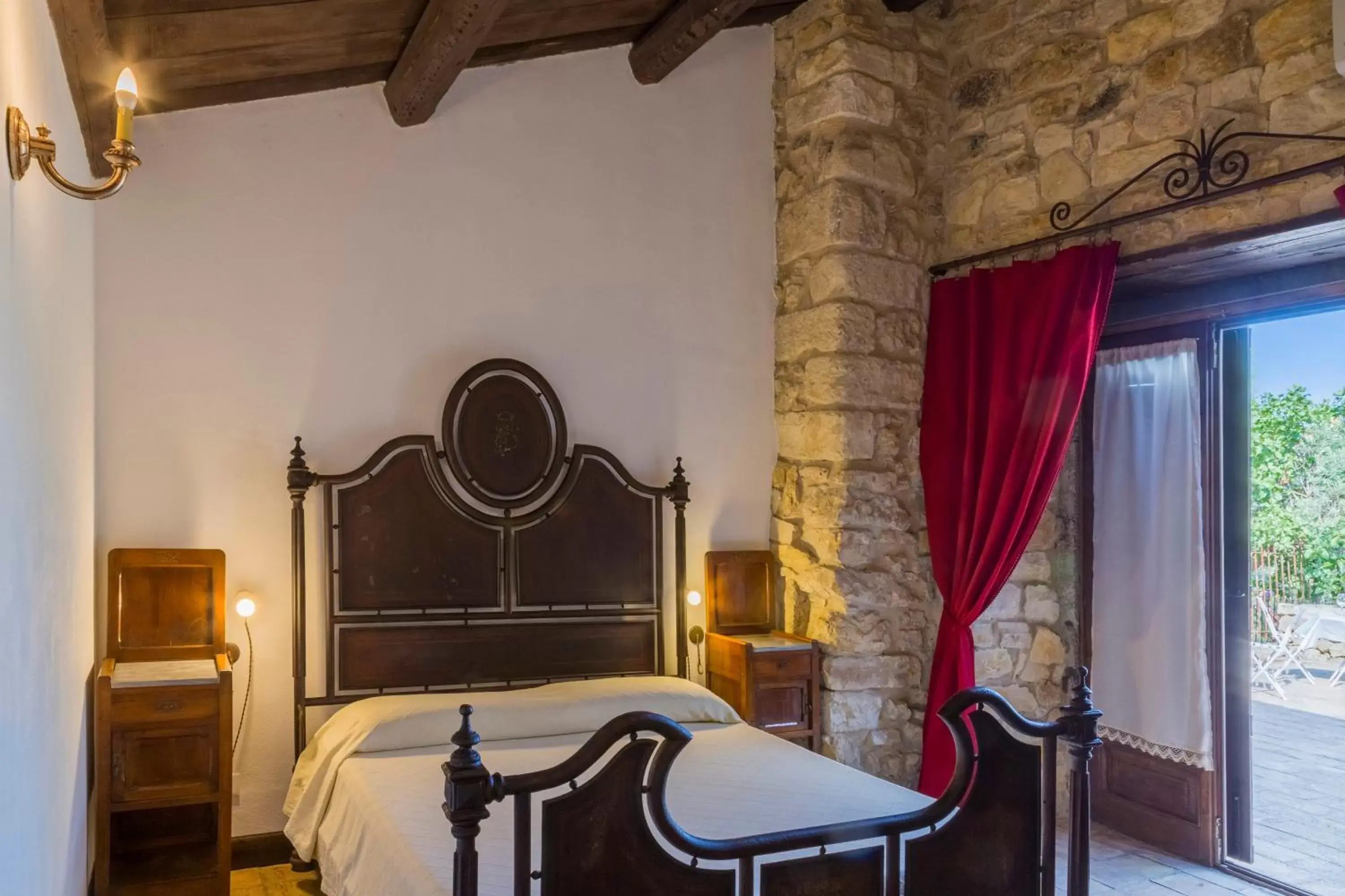 Deluxe Suite in Masseria Fortificata Lo Zafferaneto Deluxe Suite in Masseria Fortificata Lo Zafferaneto