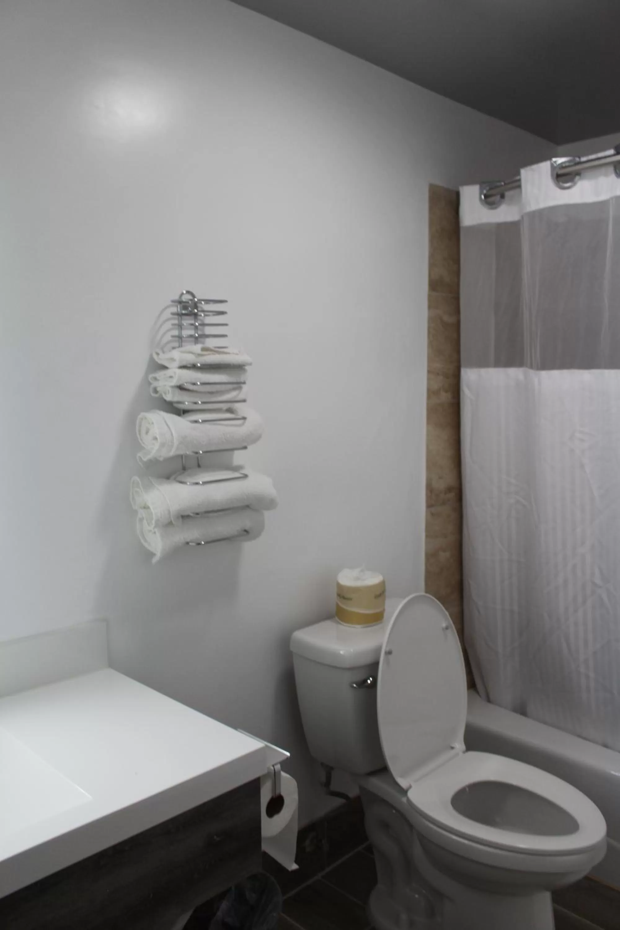 ERTH INN by AGA Los Angeles