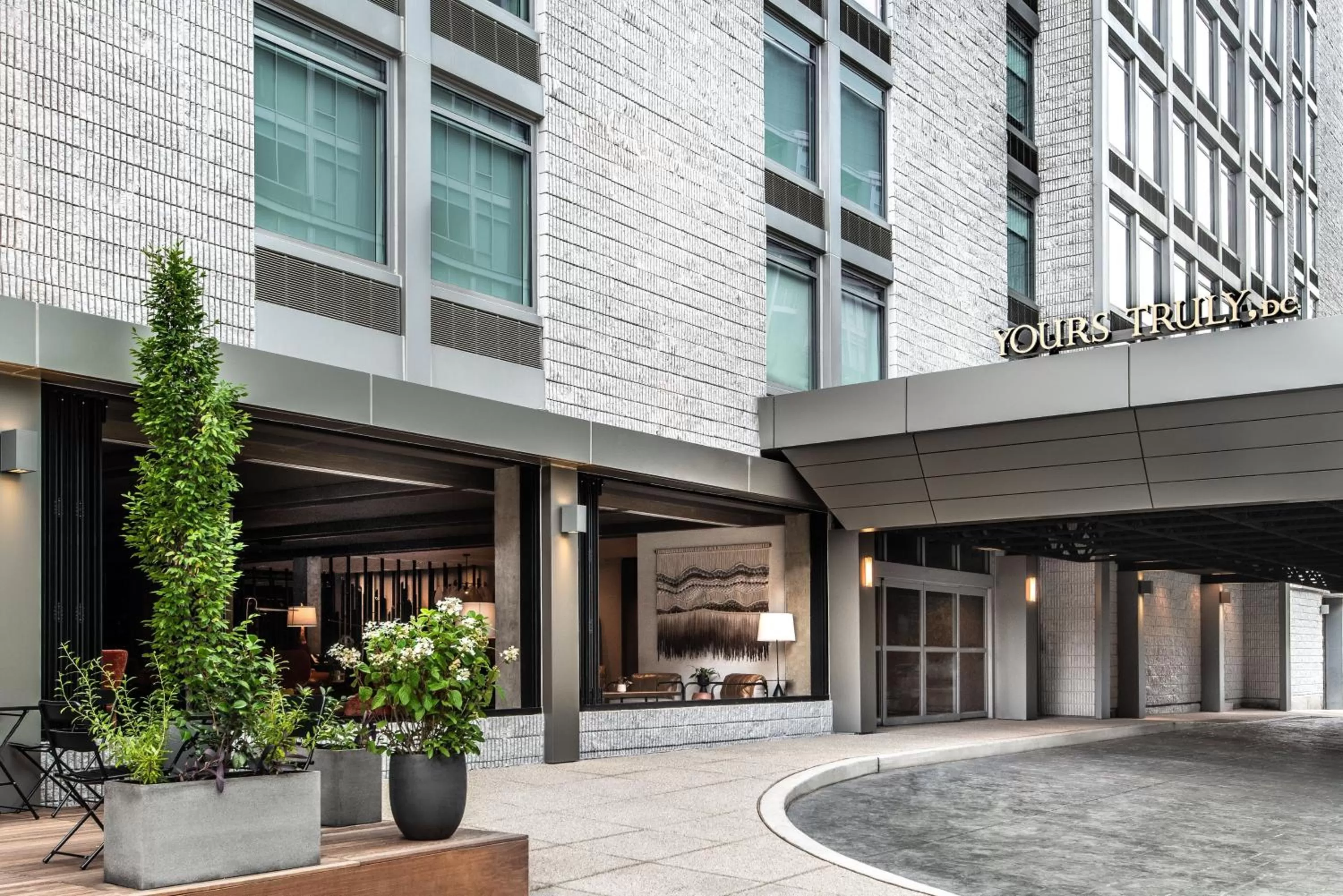 Property building in Vignette Collection Yours Truly DC by IHG