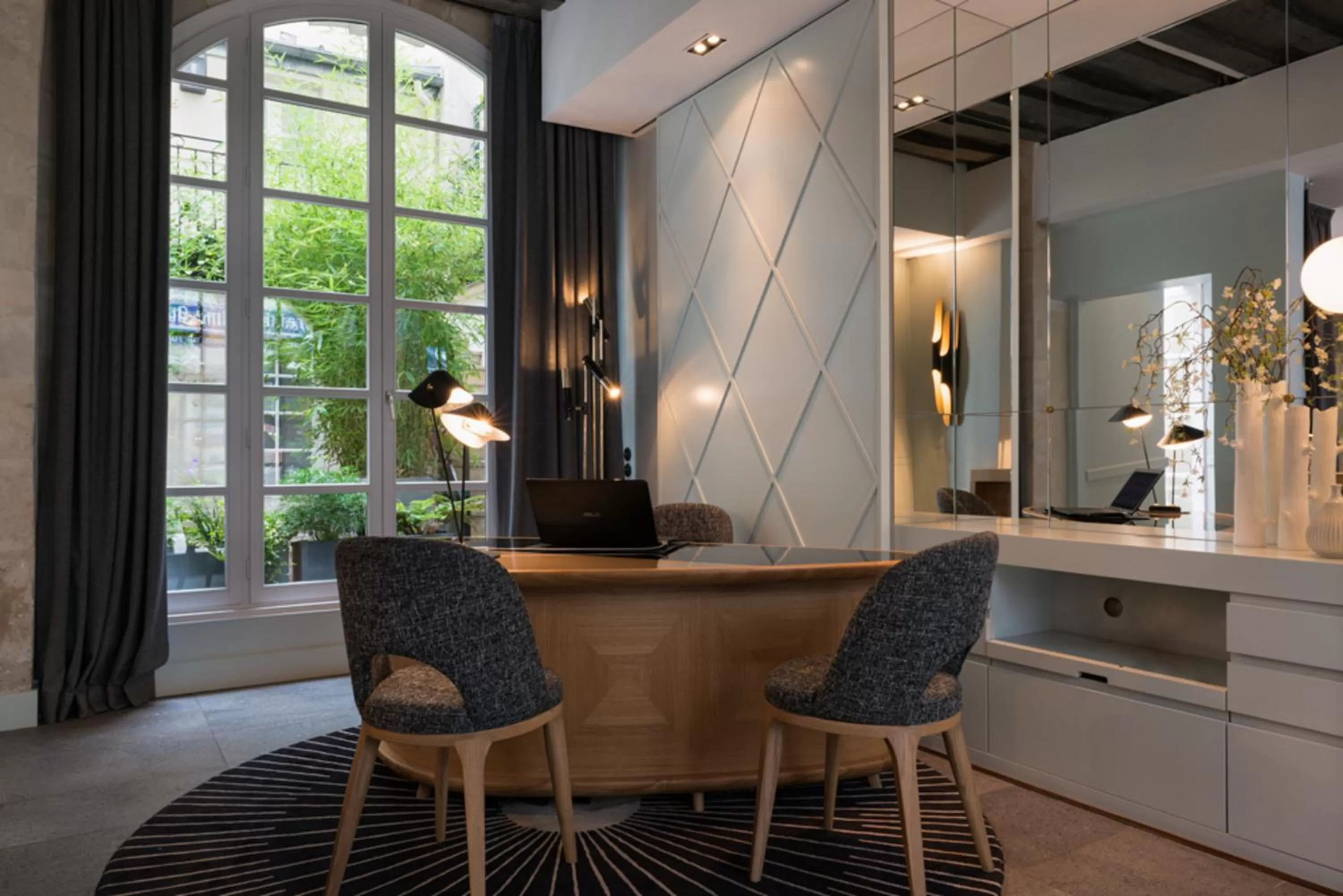 Living room in Millésime Hôtel