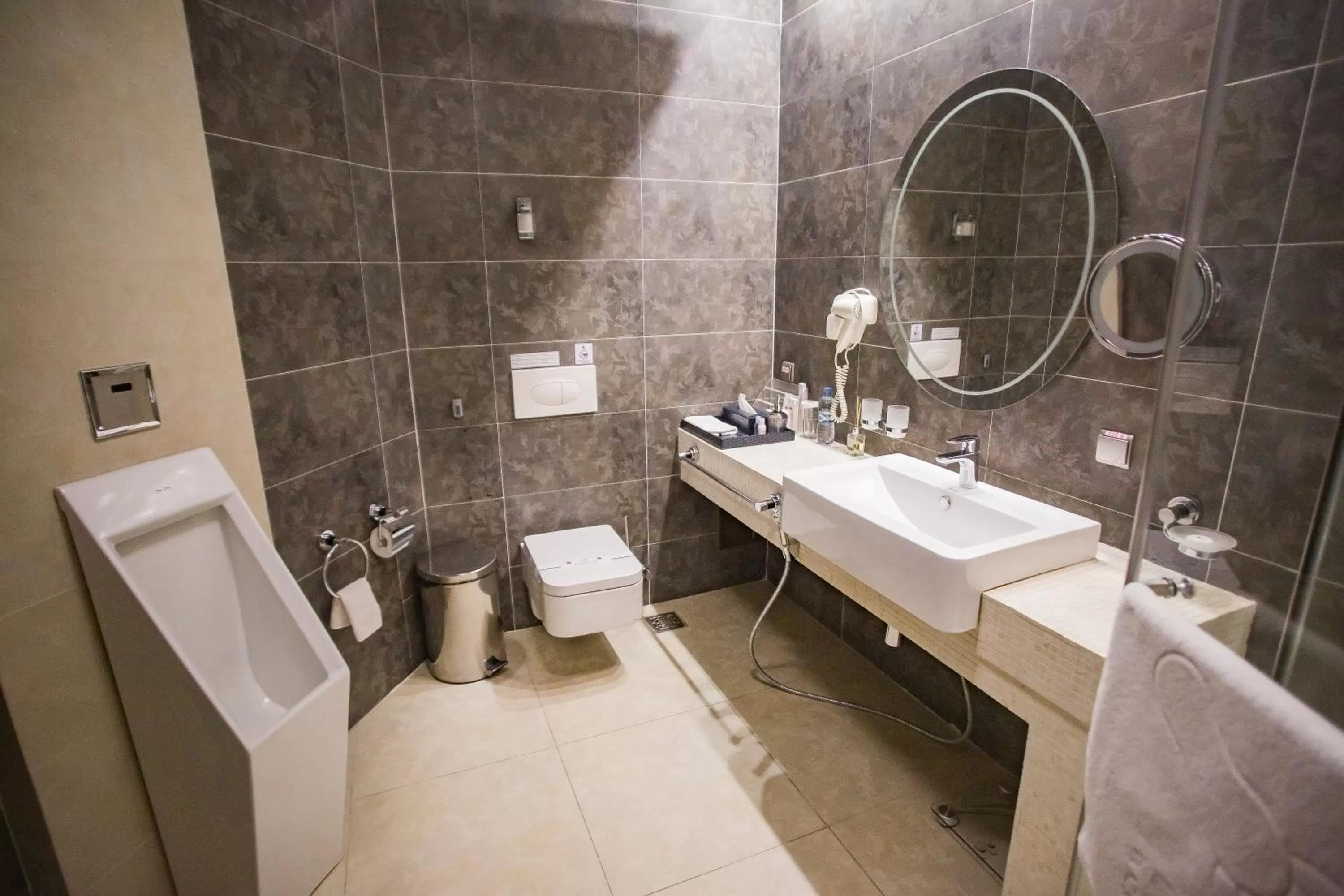 Shower in Hotel Feride