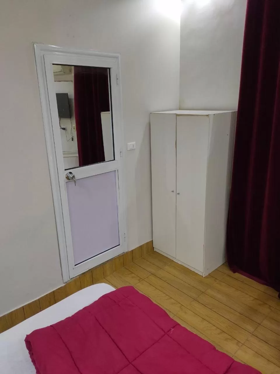 Photo of the whole room, Bed in Miami Hotel