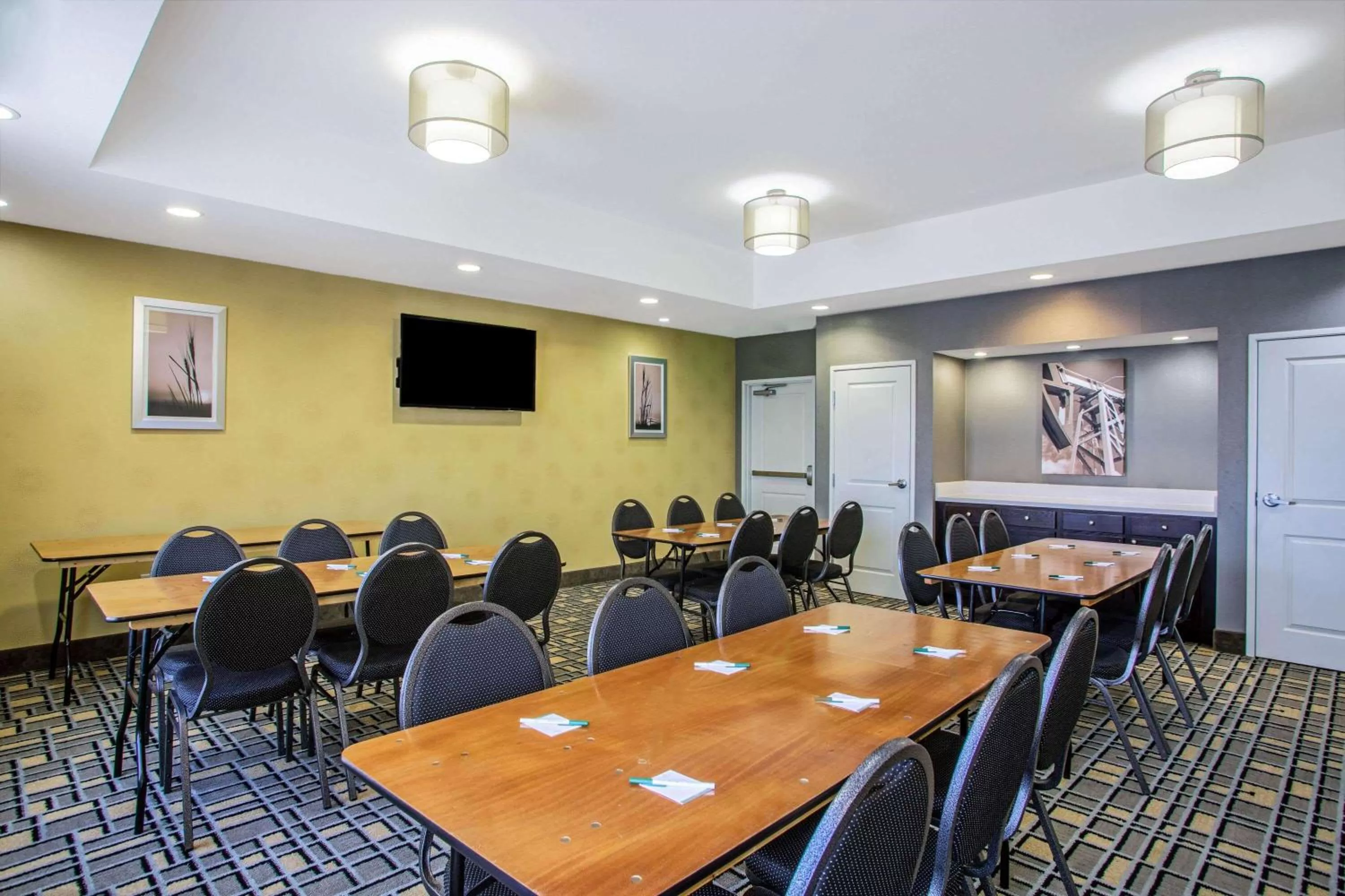 On site in La Quinta by Wyndham Karnes City - Kenedy