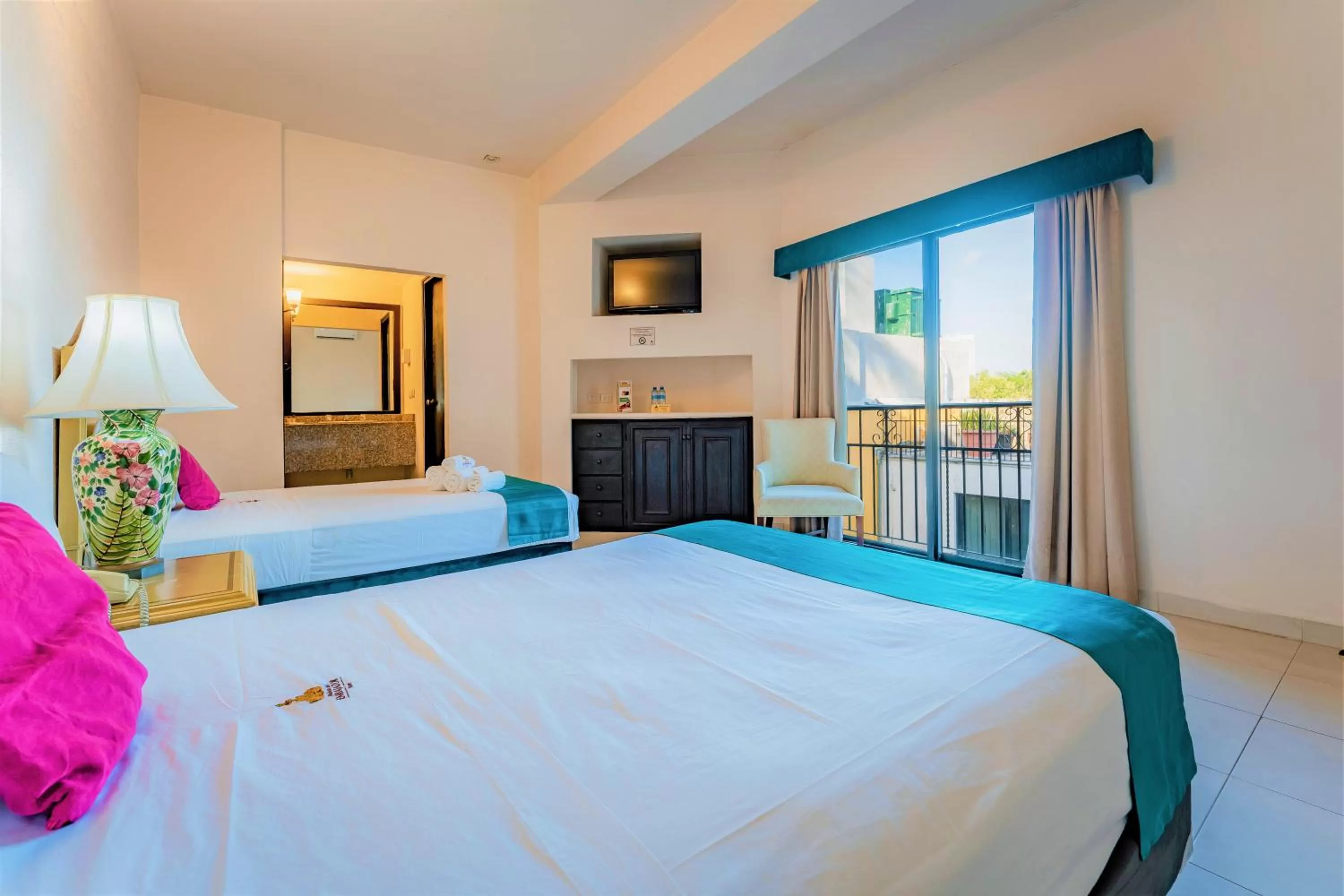 Bed in Maison del Embajador