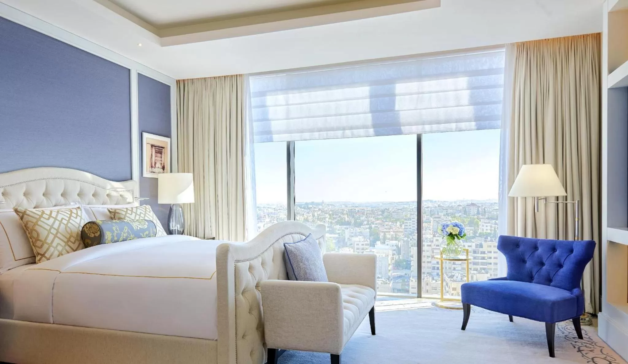 Bed in Fairmont Amman