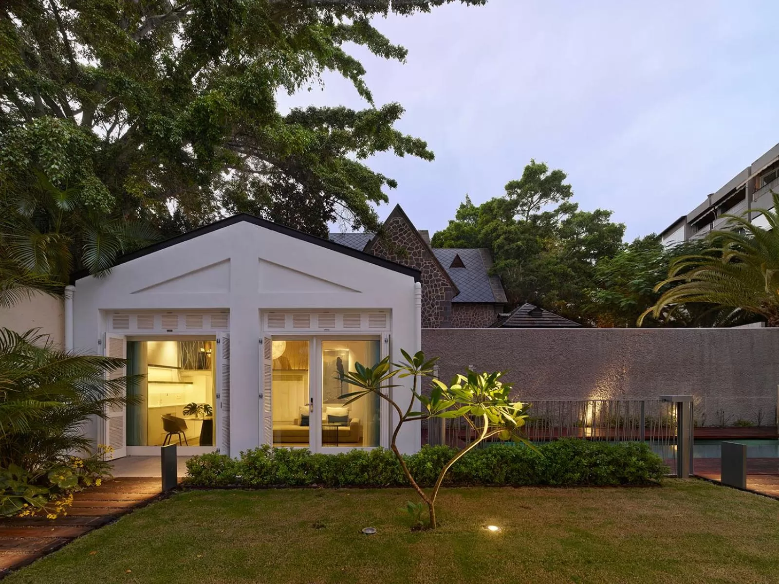 Property building in The Park Suites by IRES LAR