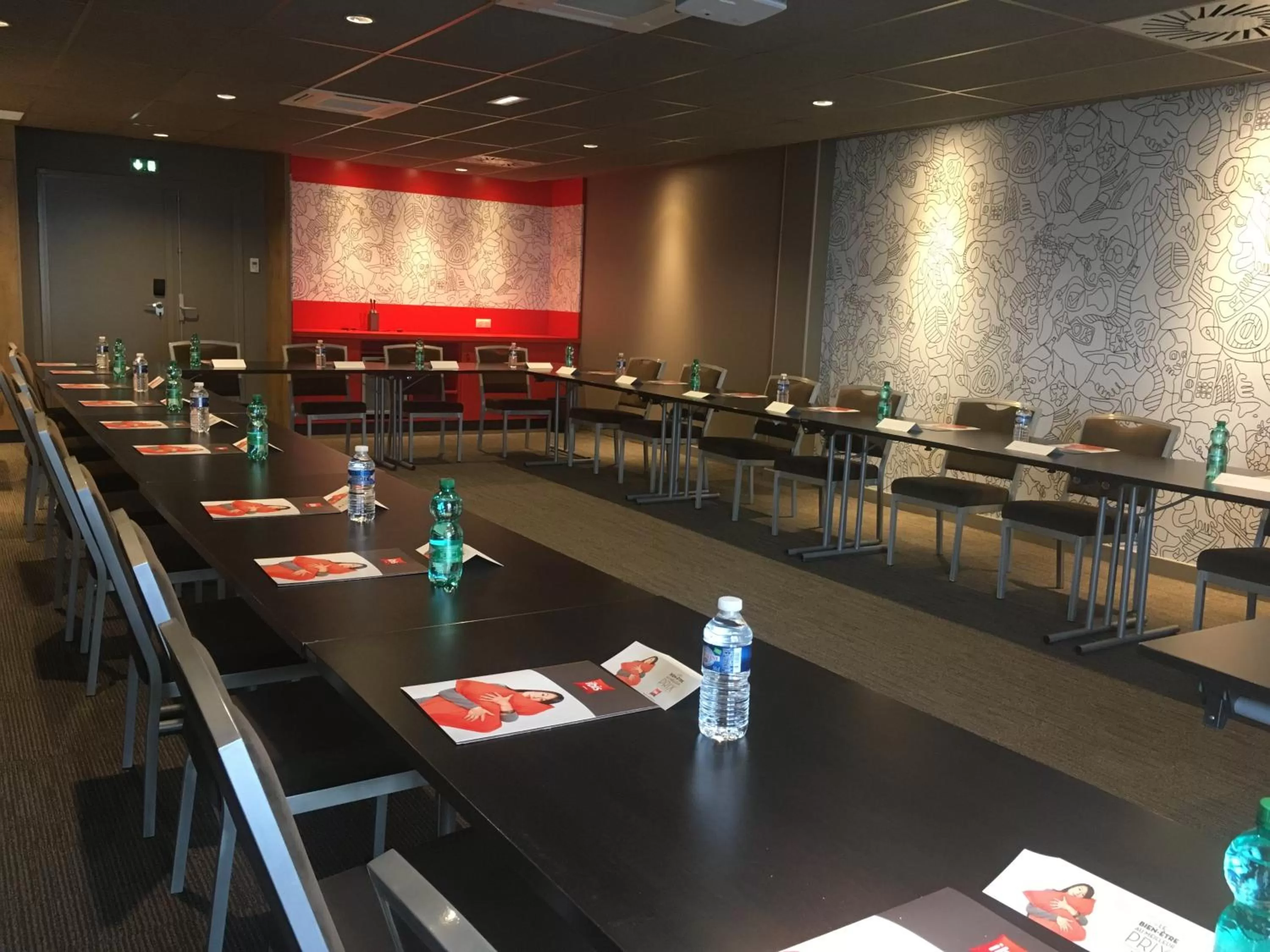 Banquet/Function facilities in Ibis Niort Est Mendes France