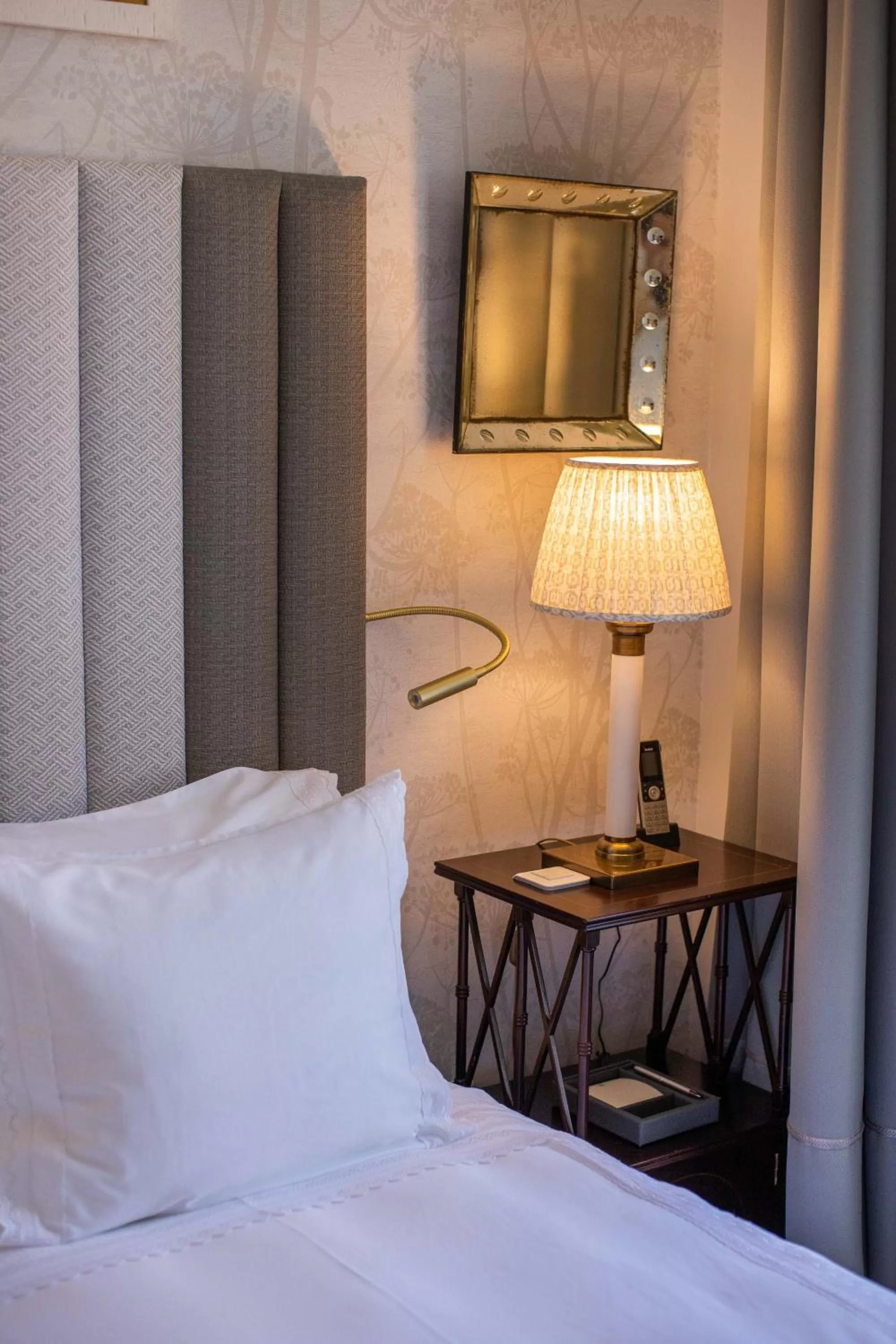 Bed in Estoril Vintage Hotel