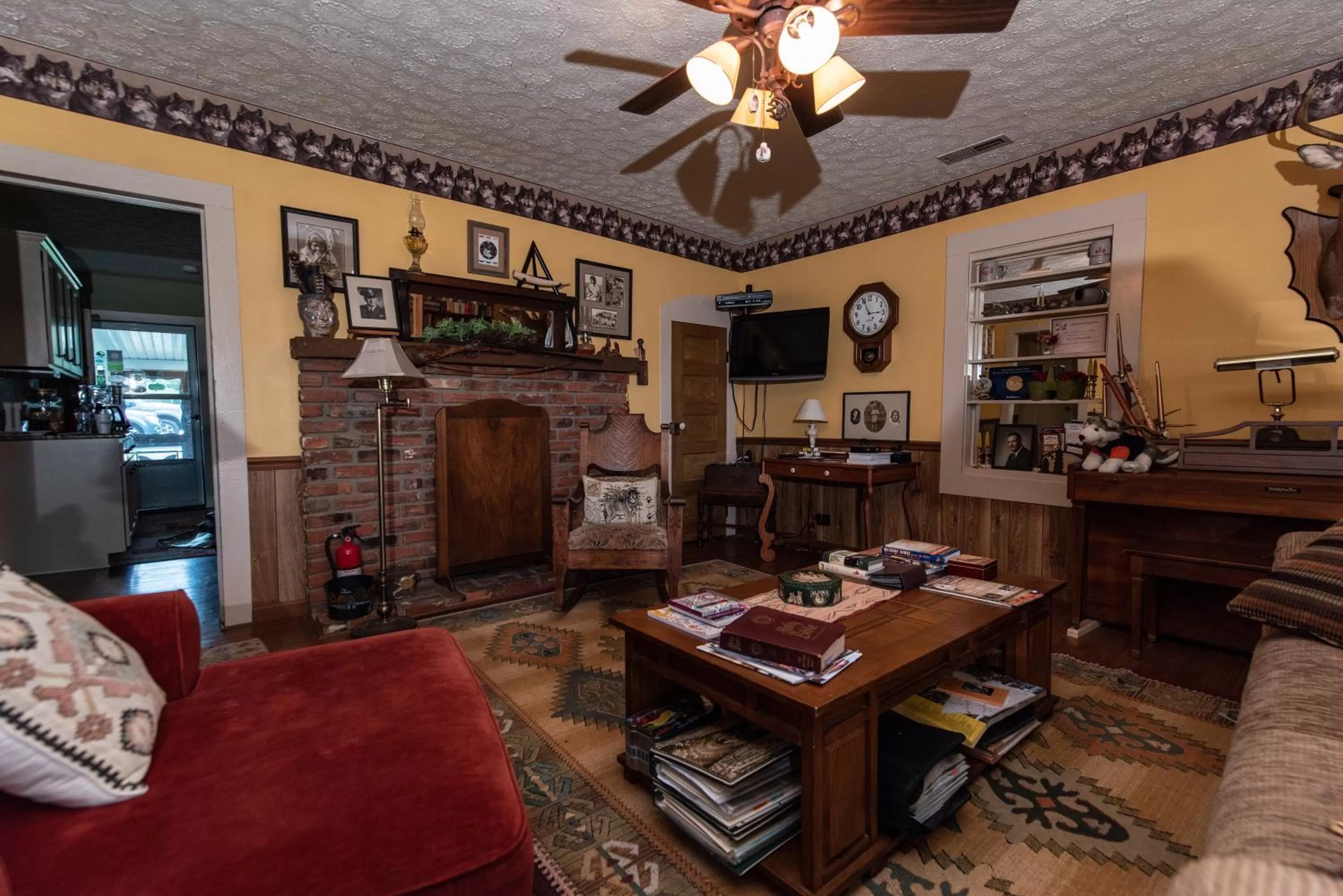 Seating area in Wolf Creek Farm B&B and Motorcycle Manor at Wolf Creek Farm, LLC