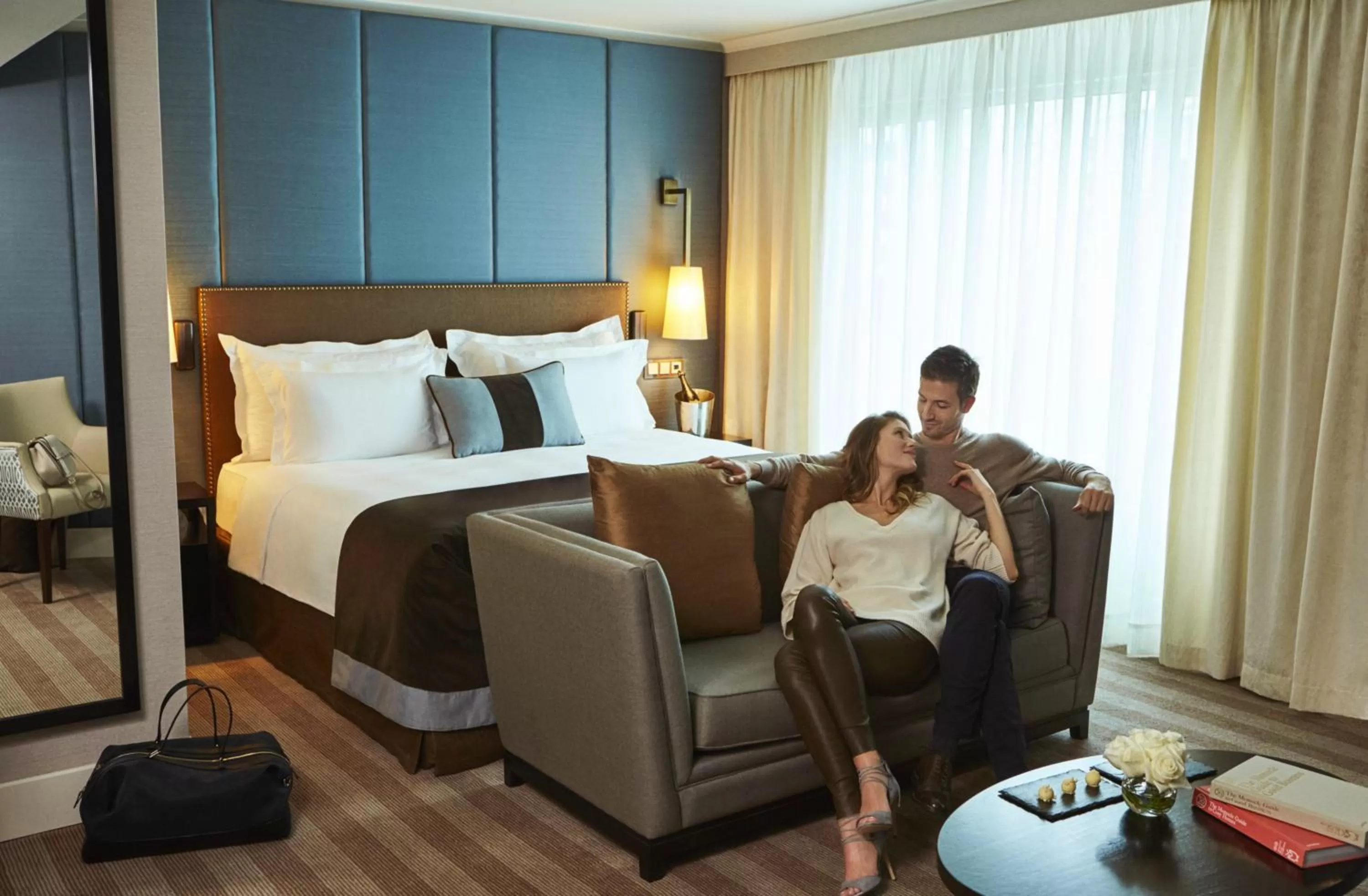 Photo of the whole room, Bed in Corinthia Lisbon