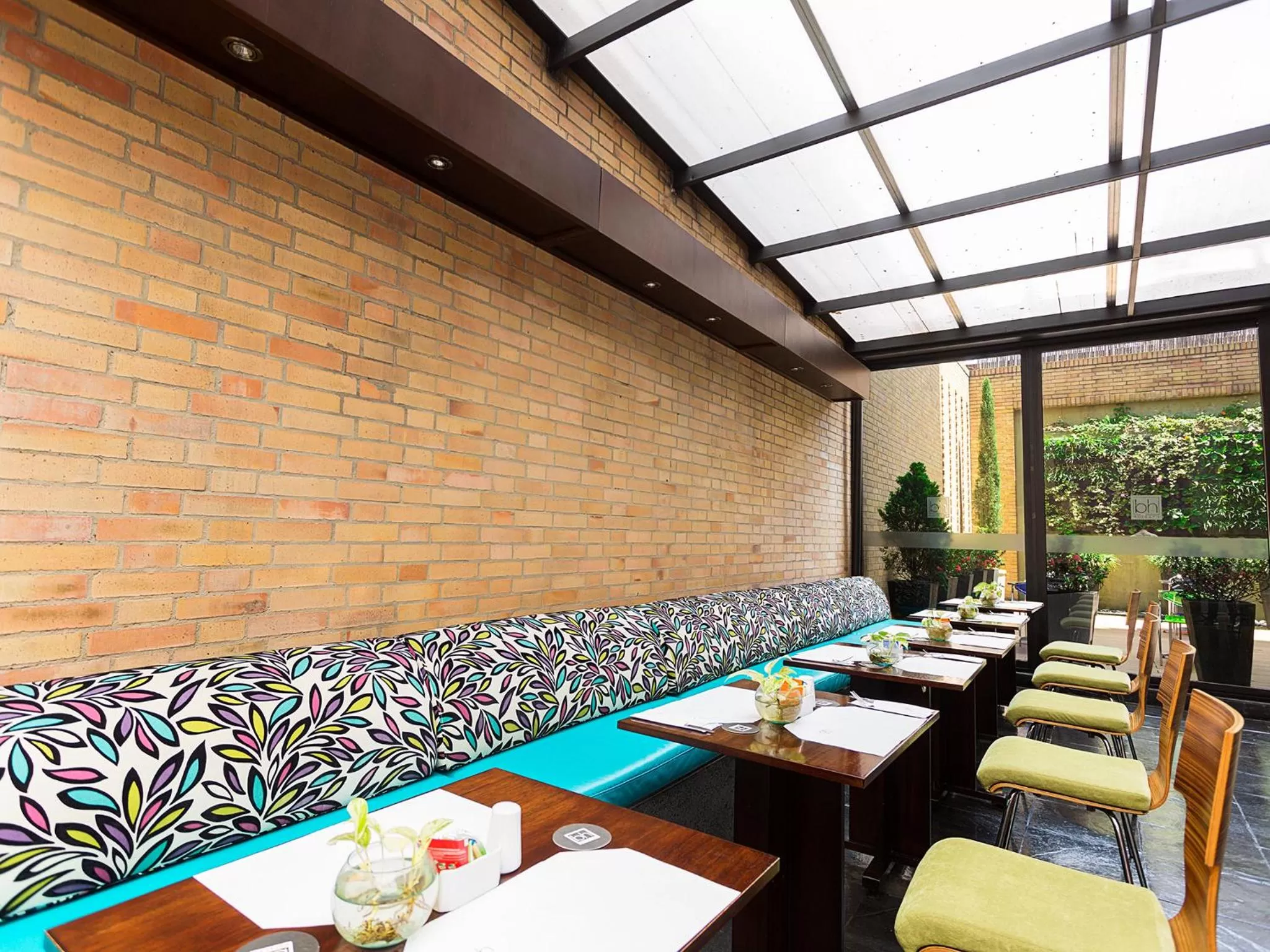 Food and drinks in Hotel bh Parque 93