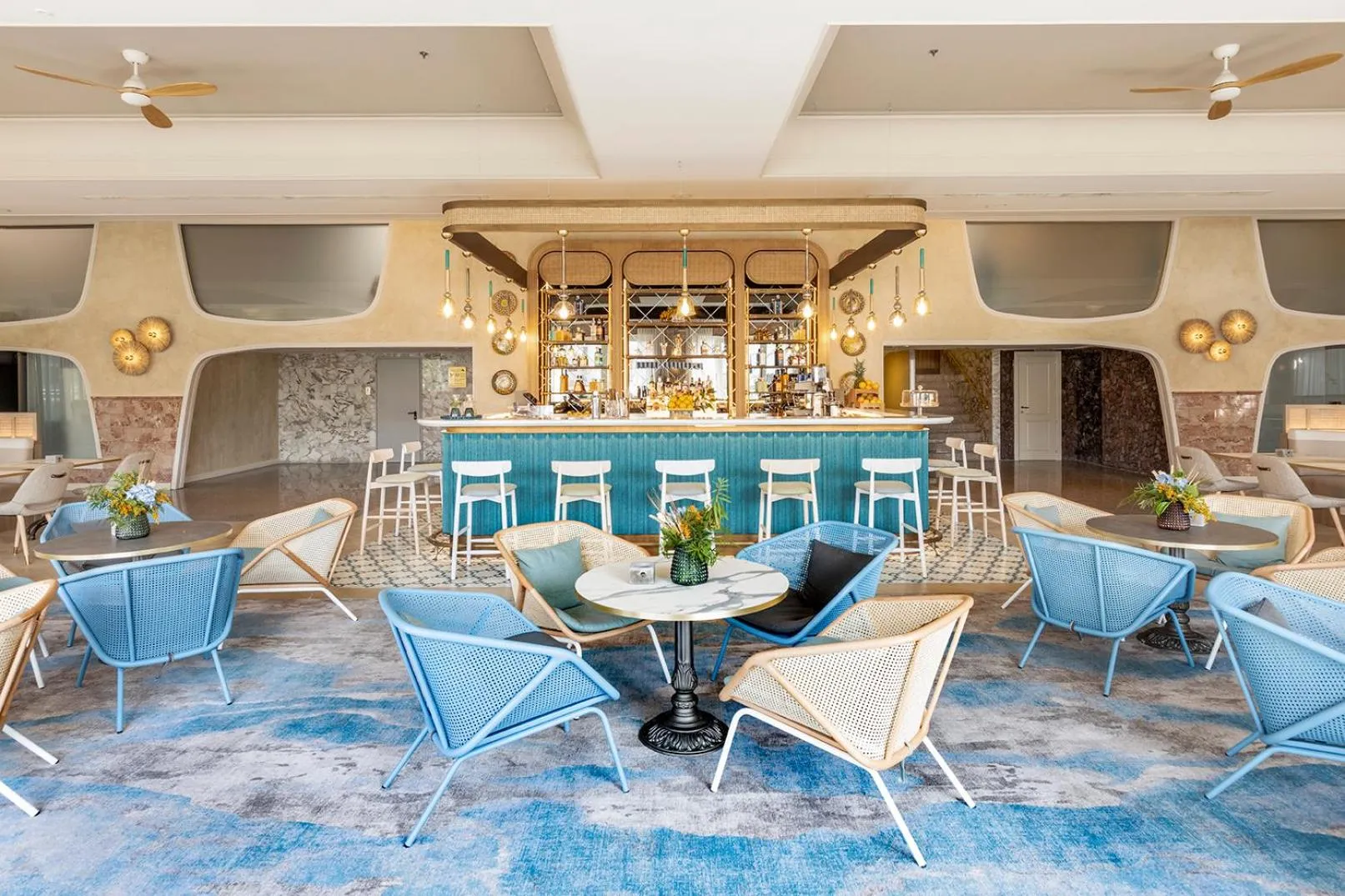 Lounge or bar in Delta Hotels by Marriott Giardini Naxos