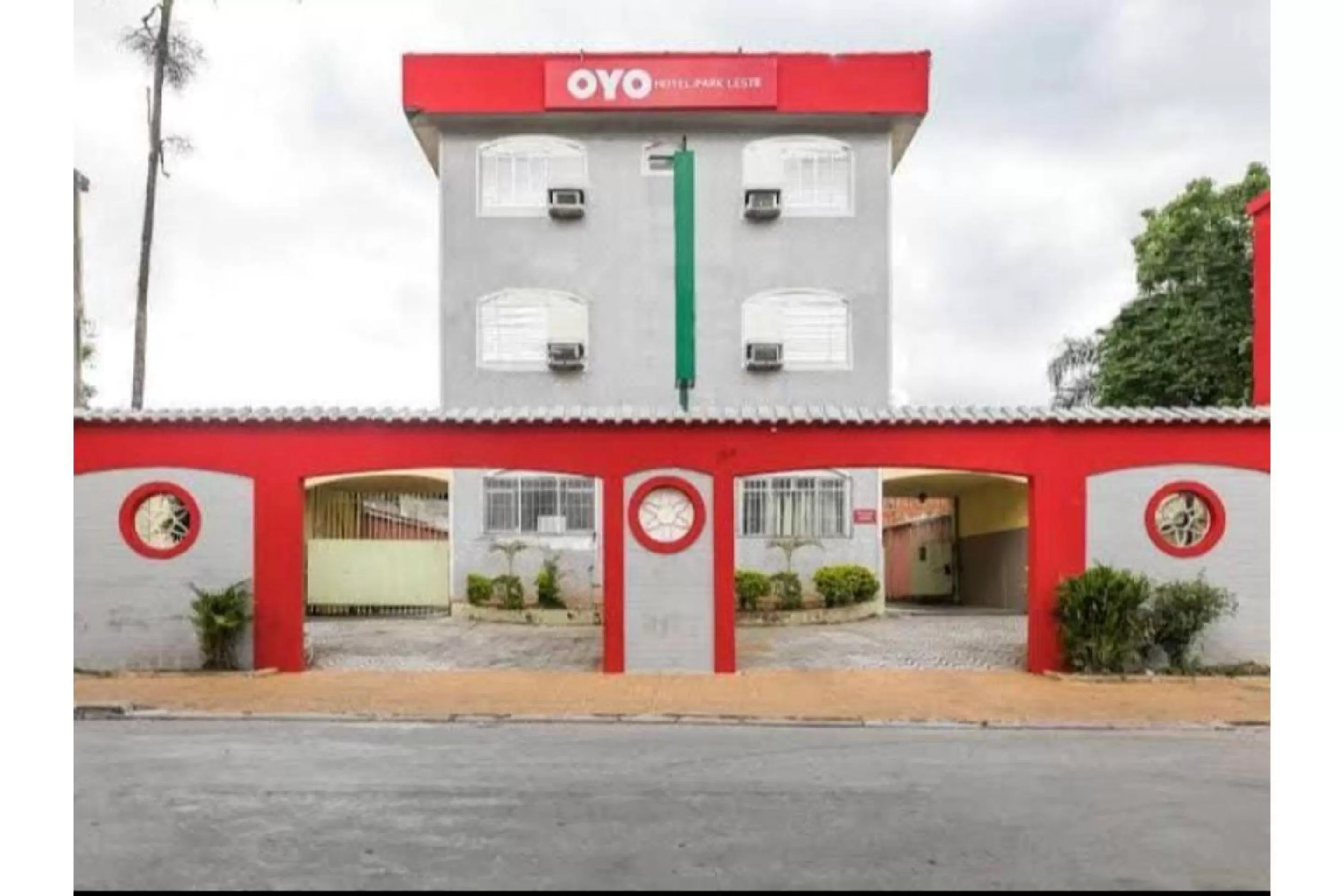 Property building in Hotel Park Leste, São Paulo