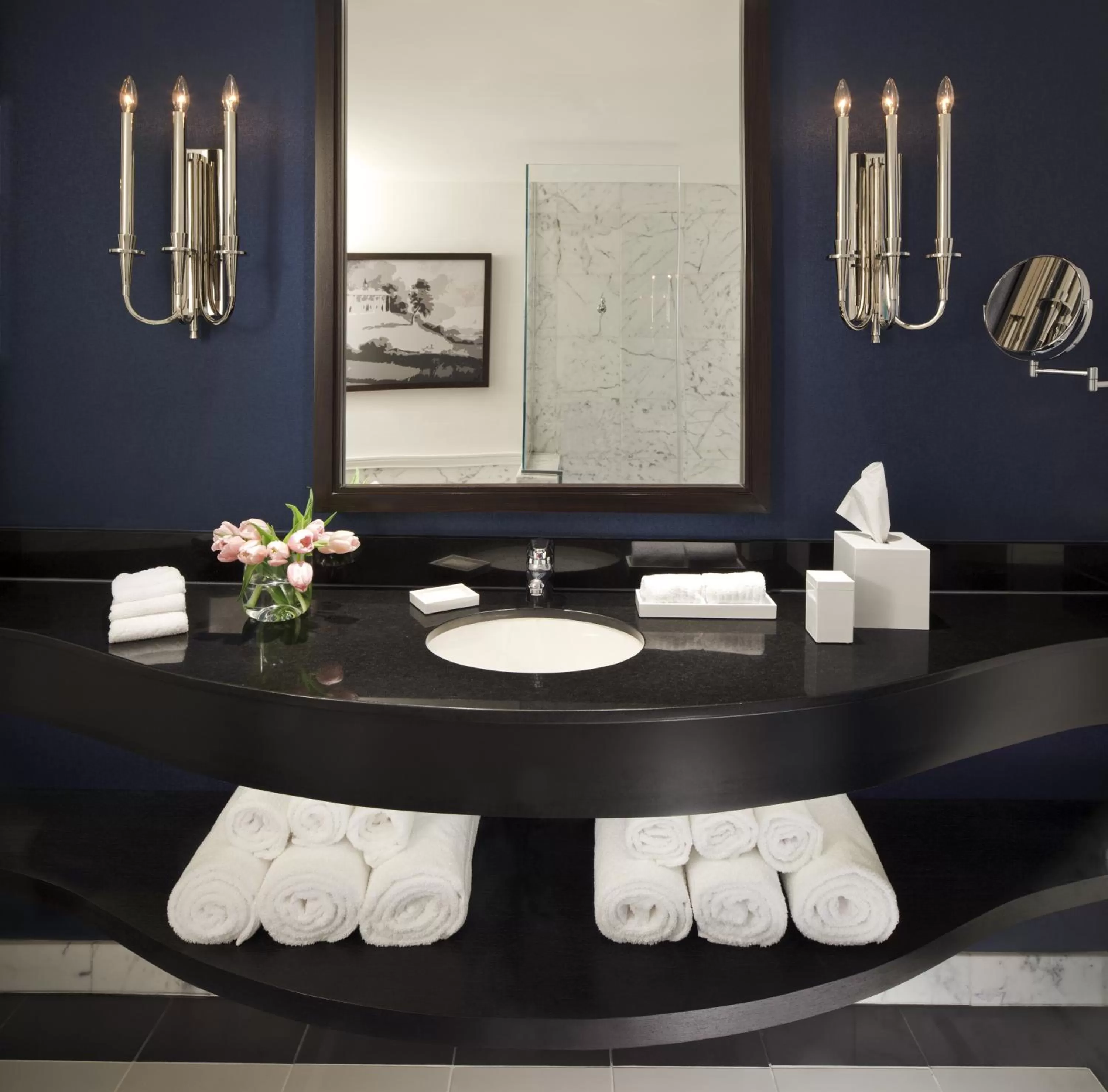 Bathroom in Kimpton George Hotel by IHG