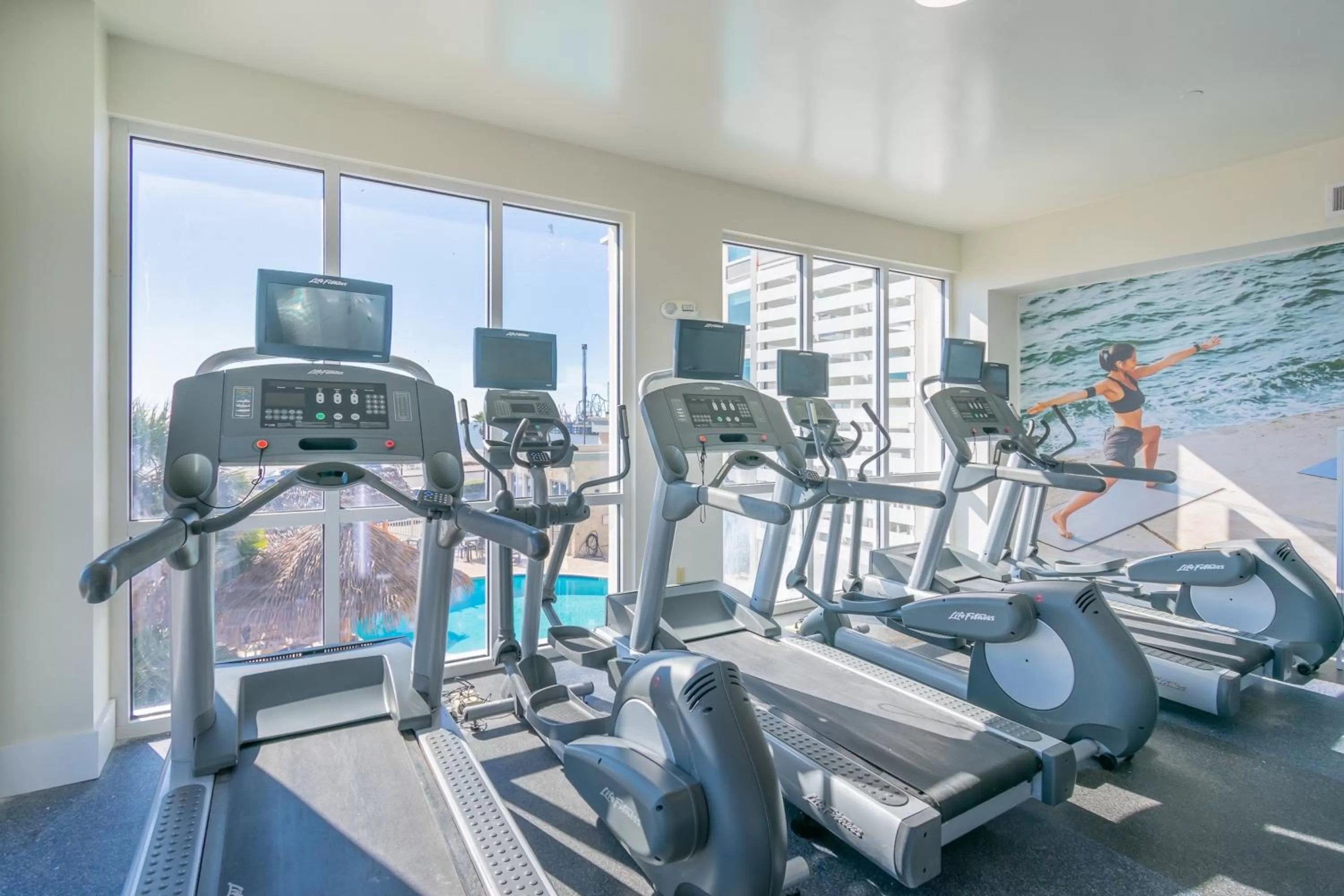 Fitness centre/facilities, Fitness Center/Facilities in Clarion Pointe Galveston Seawall