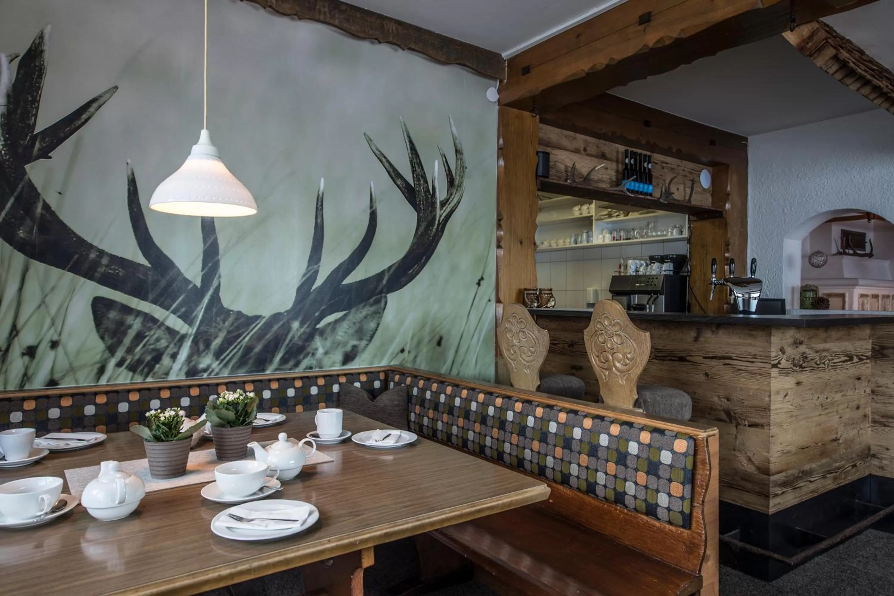 Restaurant/Places to Eat in s´Amagmach