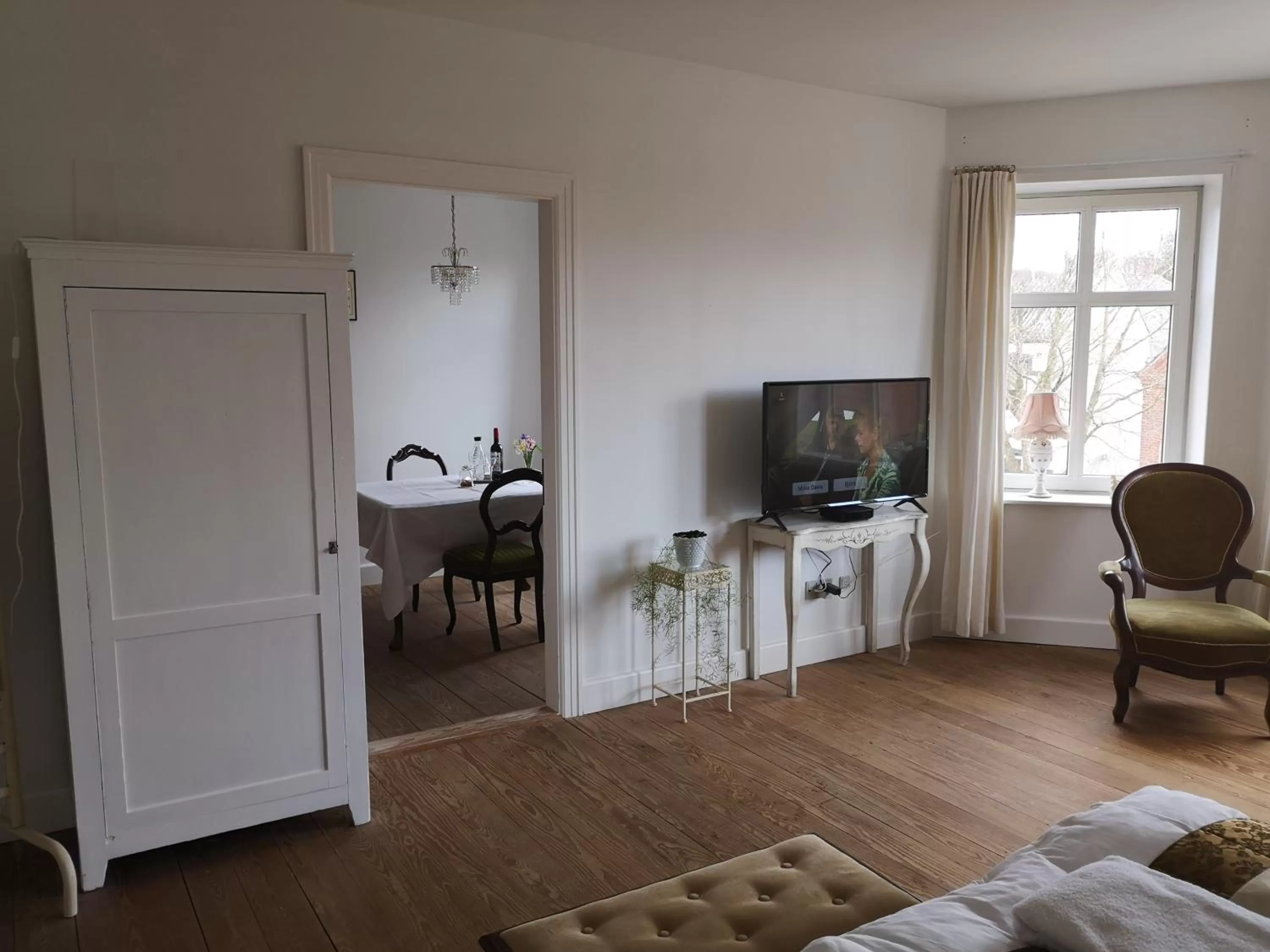 Photo of the whole room in Struckshus