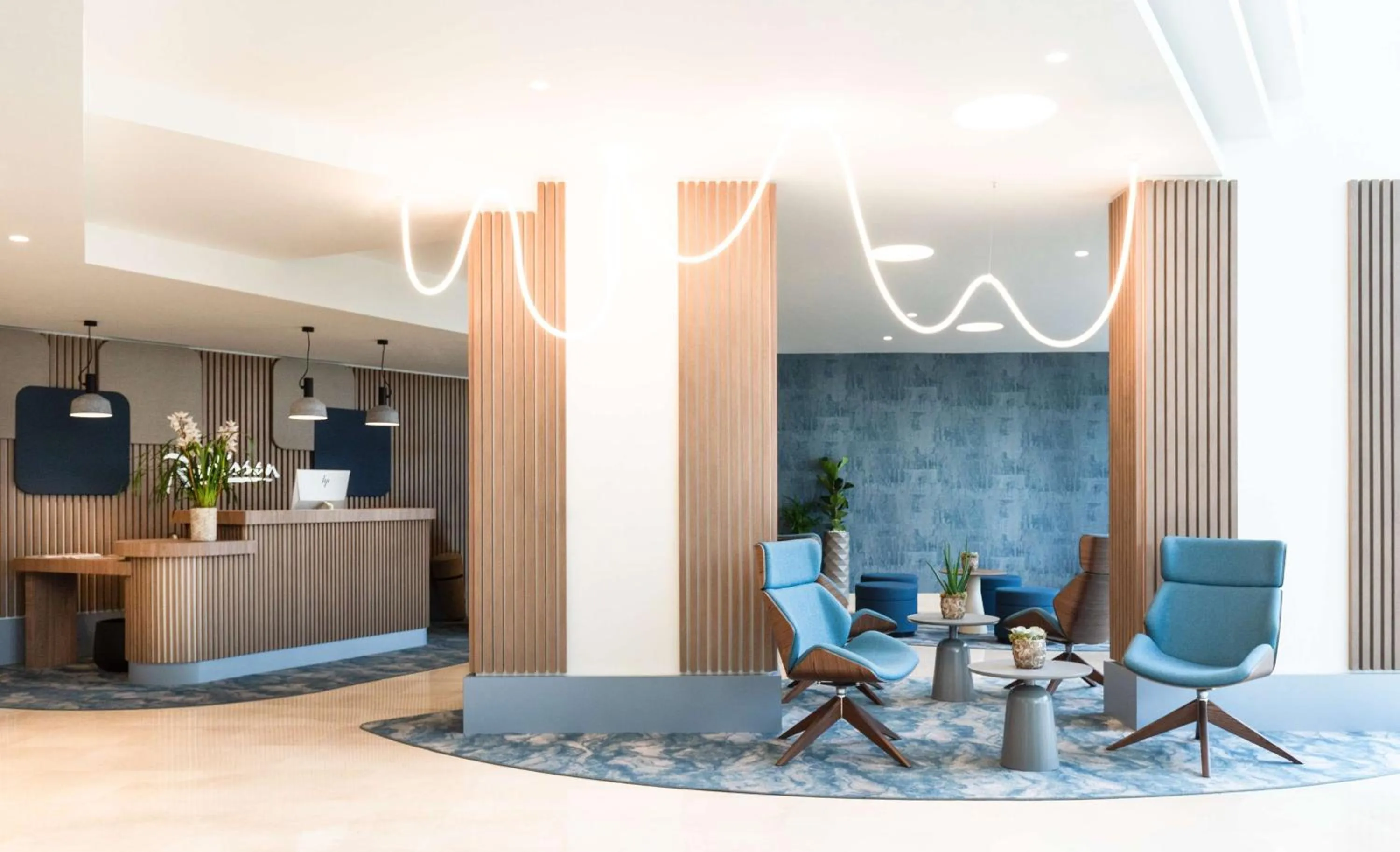 Lobby or reception in Radisson Hotel Nice Airport