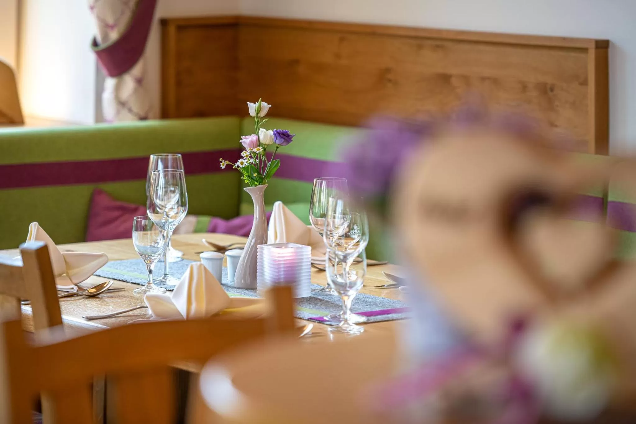 Restaurant/places to eat in Hotel Loy