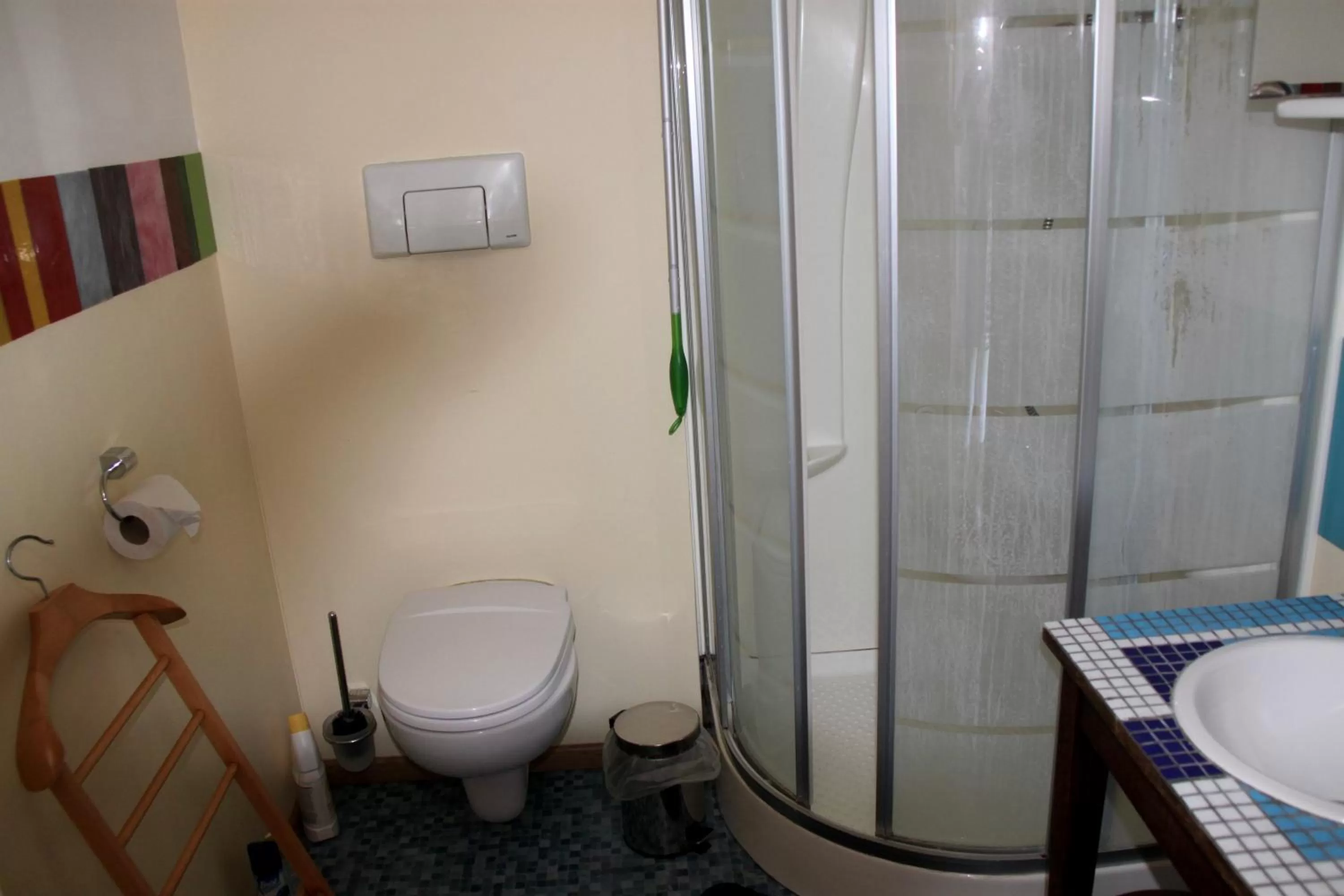 Shower, Bathroom in Studio Art-hill