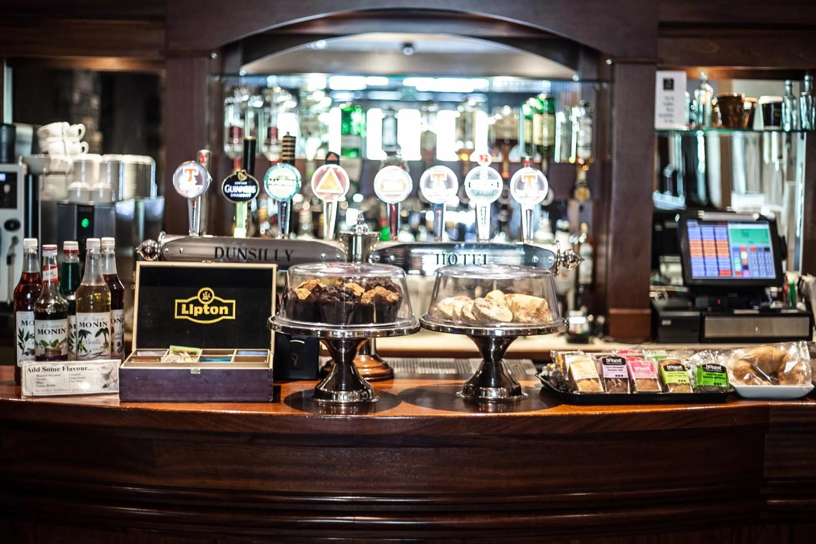 Lounge or bar in Dunsilly Hotel