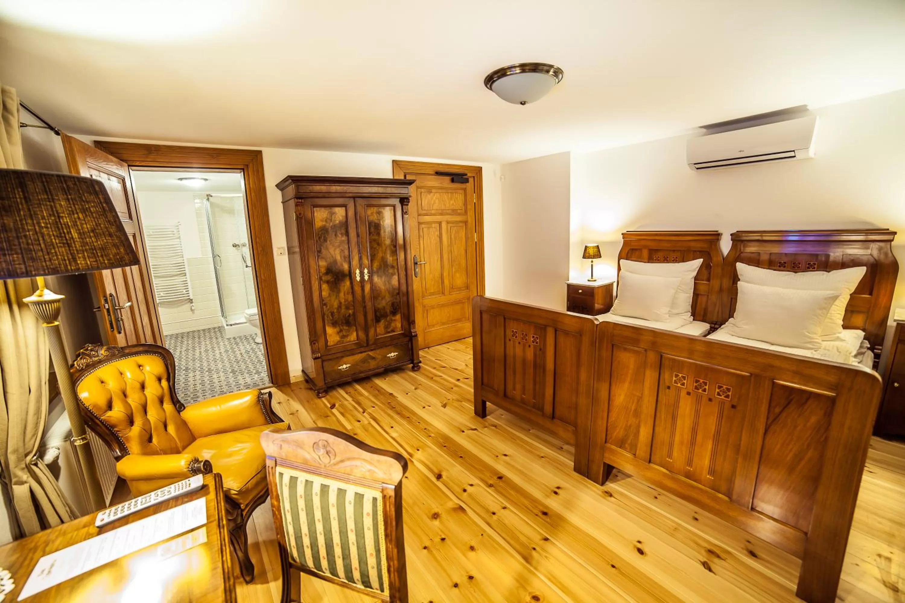 Photo of the whole room, Bed in Pensjonat Dom Zegarmistrza