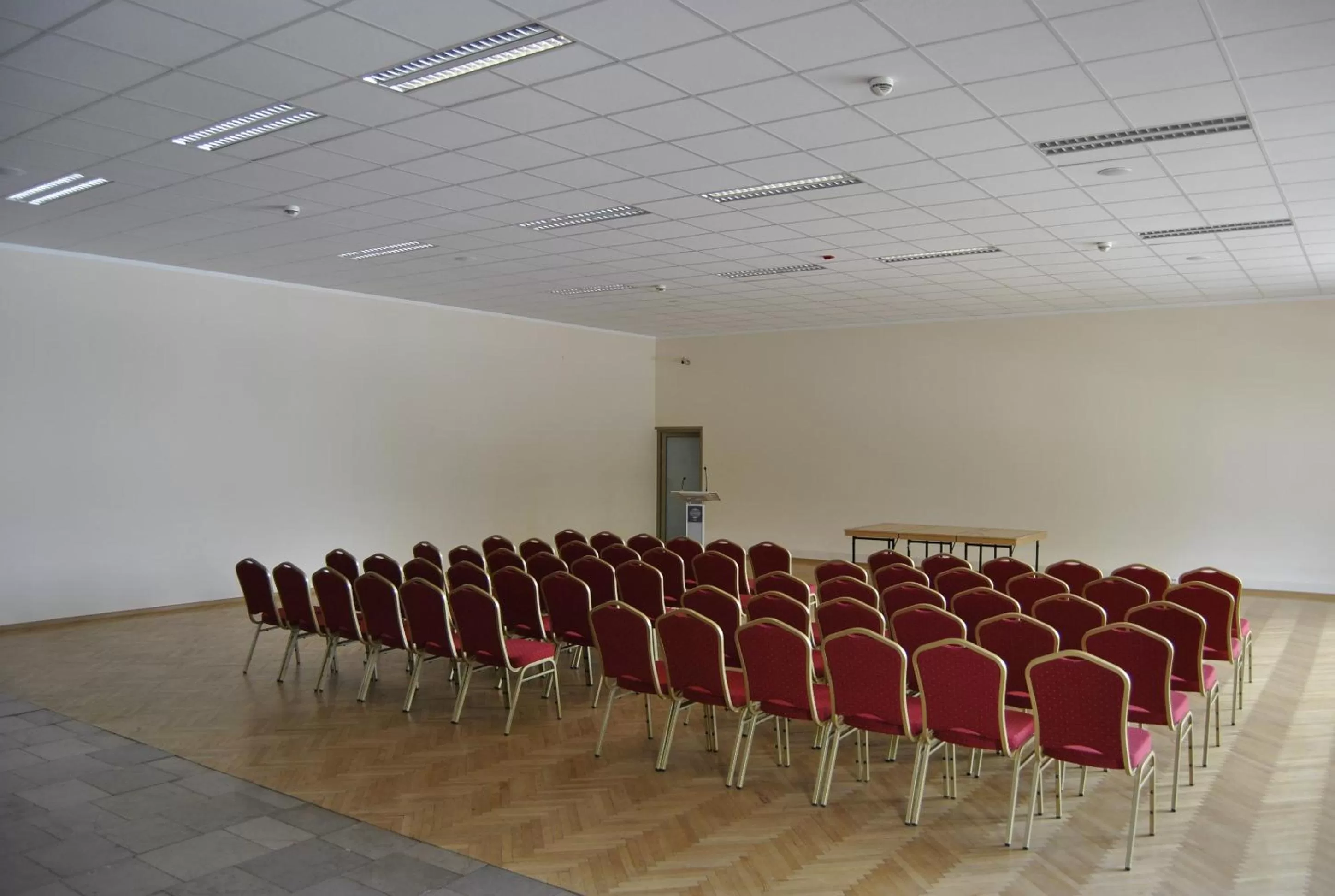Business facilities in Hotel Gromada Pila