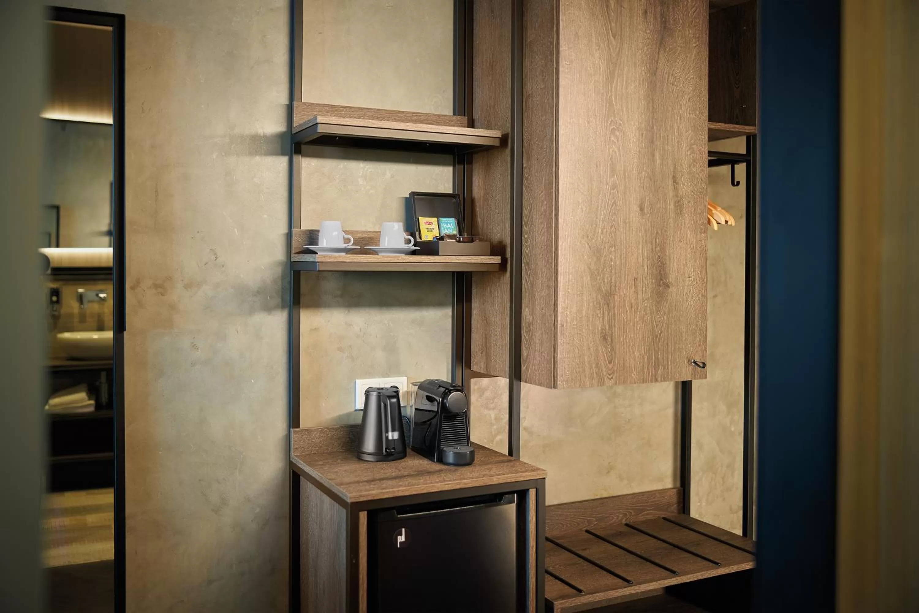 Coffee/tea facilities in Inntel Hotels Amsterdam Landmark
