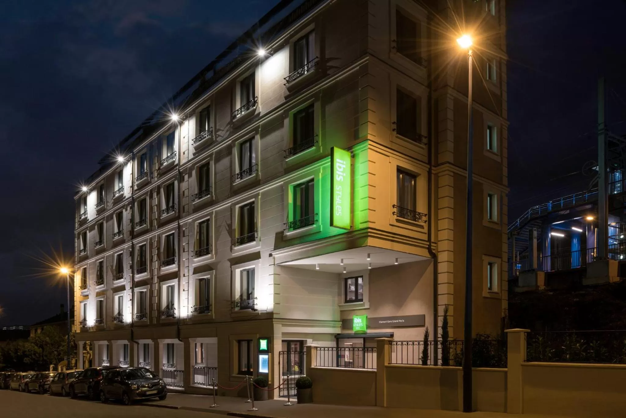 Property building in ibis Styles Clamart Gare Grand Paris