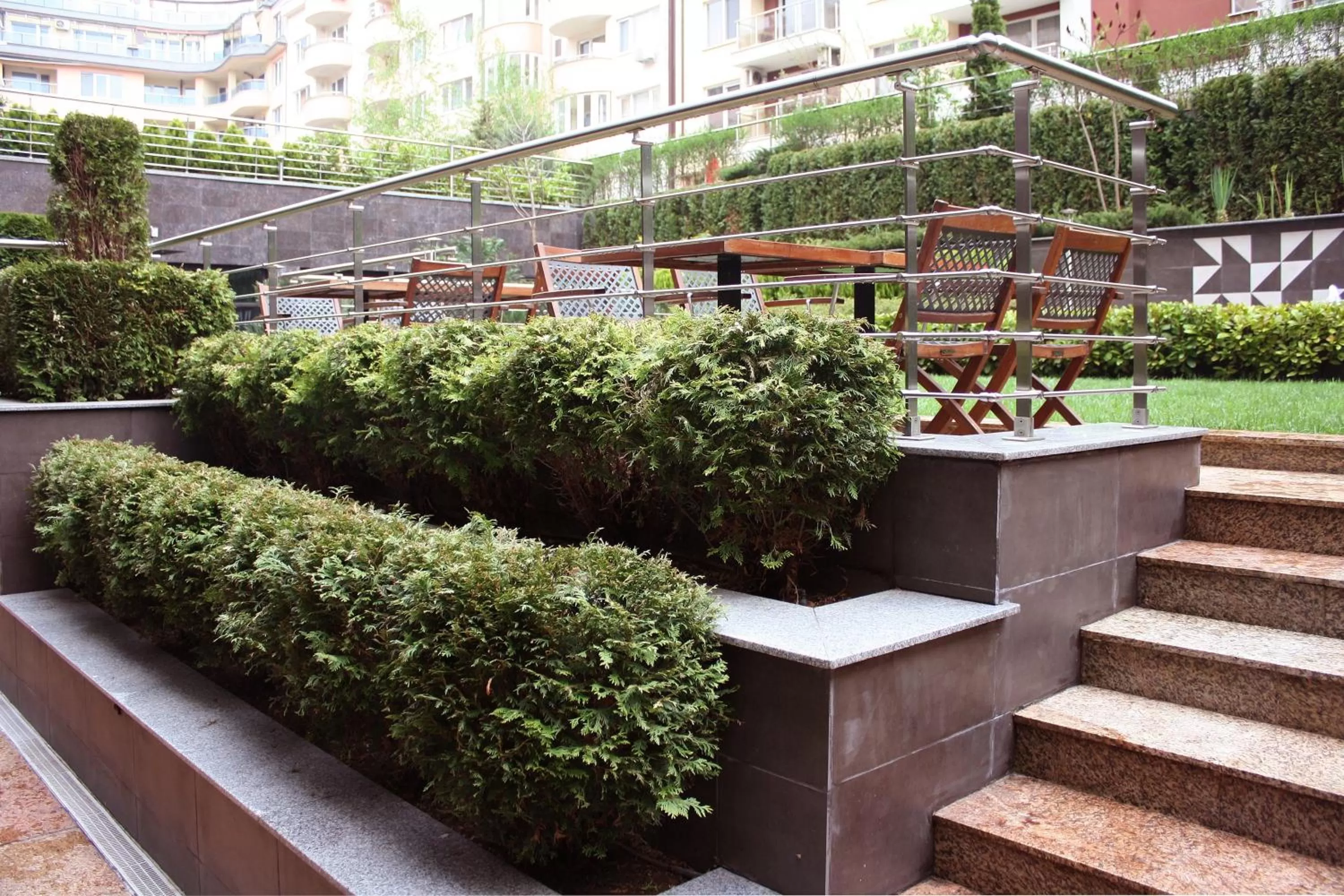 Restaurant/places to eat in Best Western Plus Olives City Hotel - Free Pool & Parking